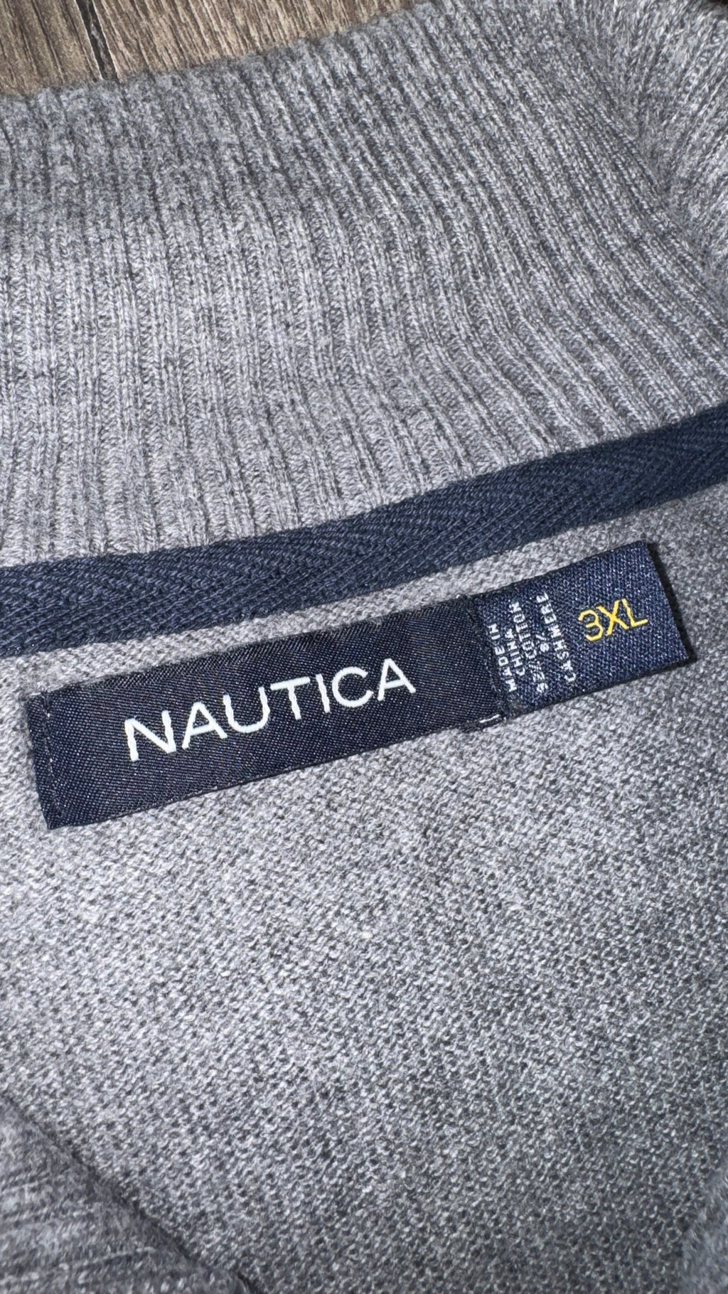 SUÉTER NÁUTICA