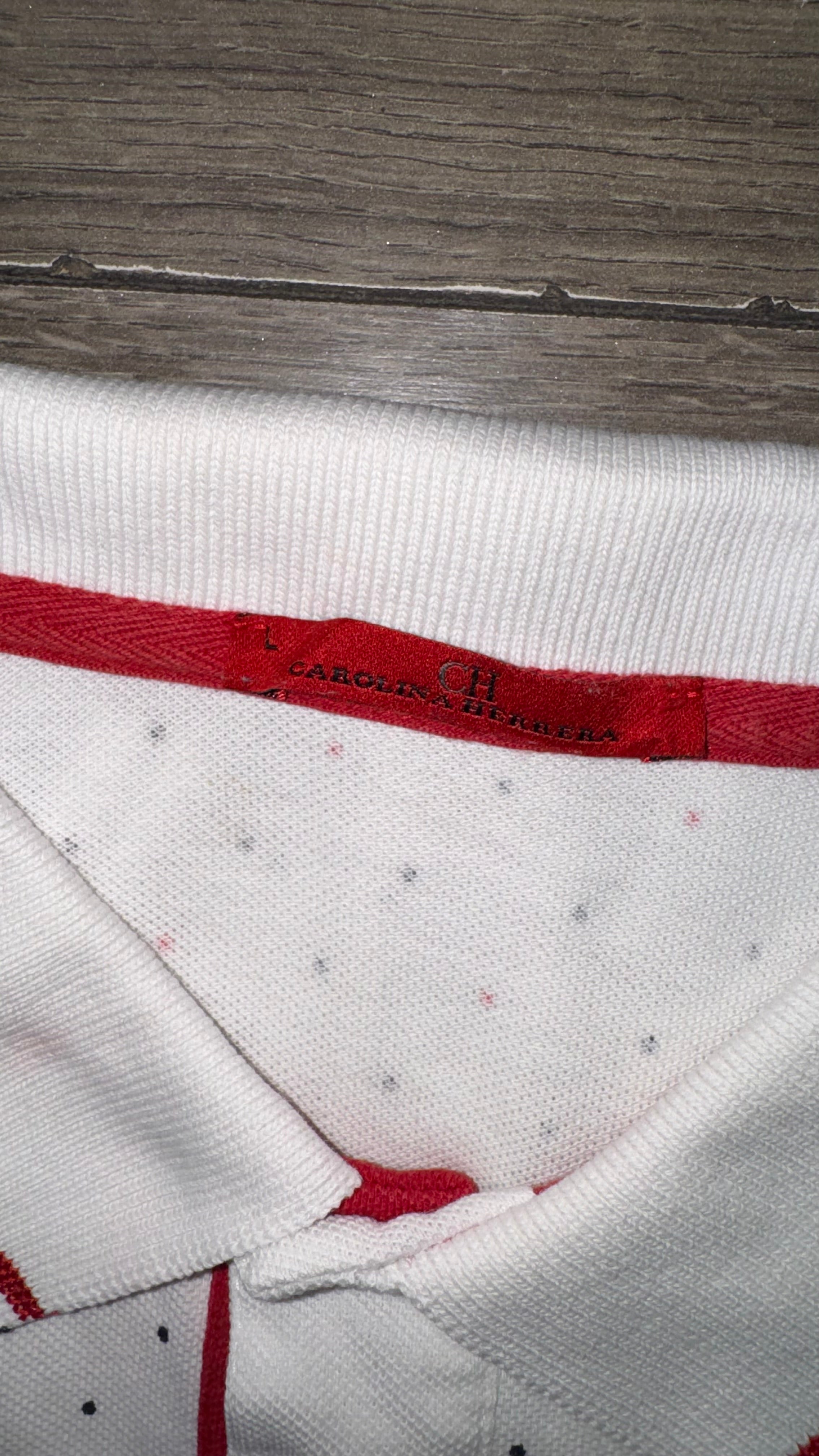PLAYERA CAROLINA HERRERA