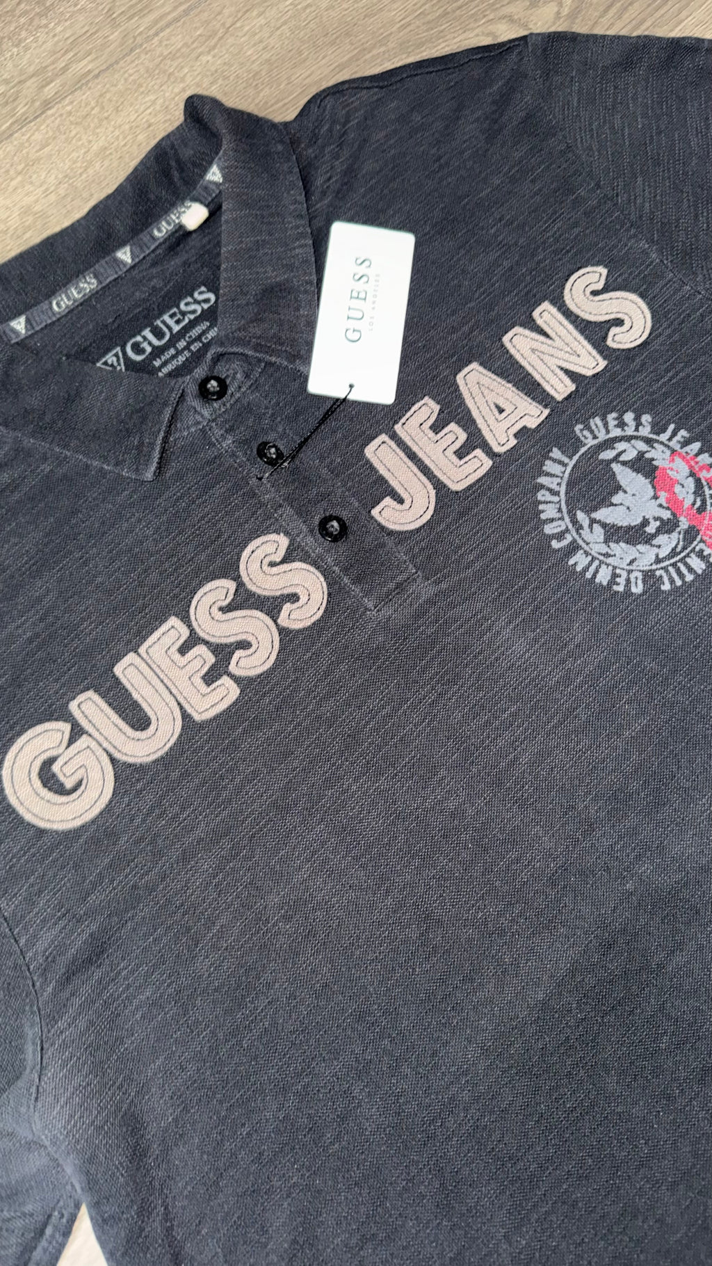 PLAYERA GUESS