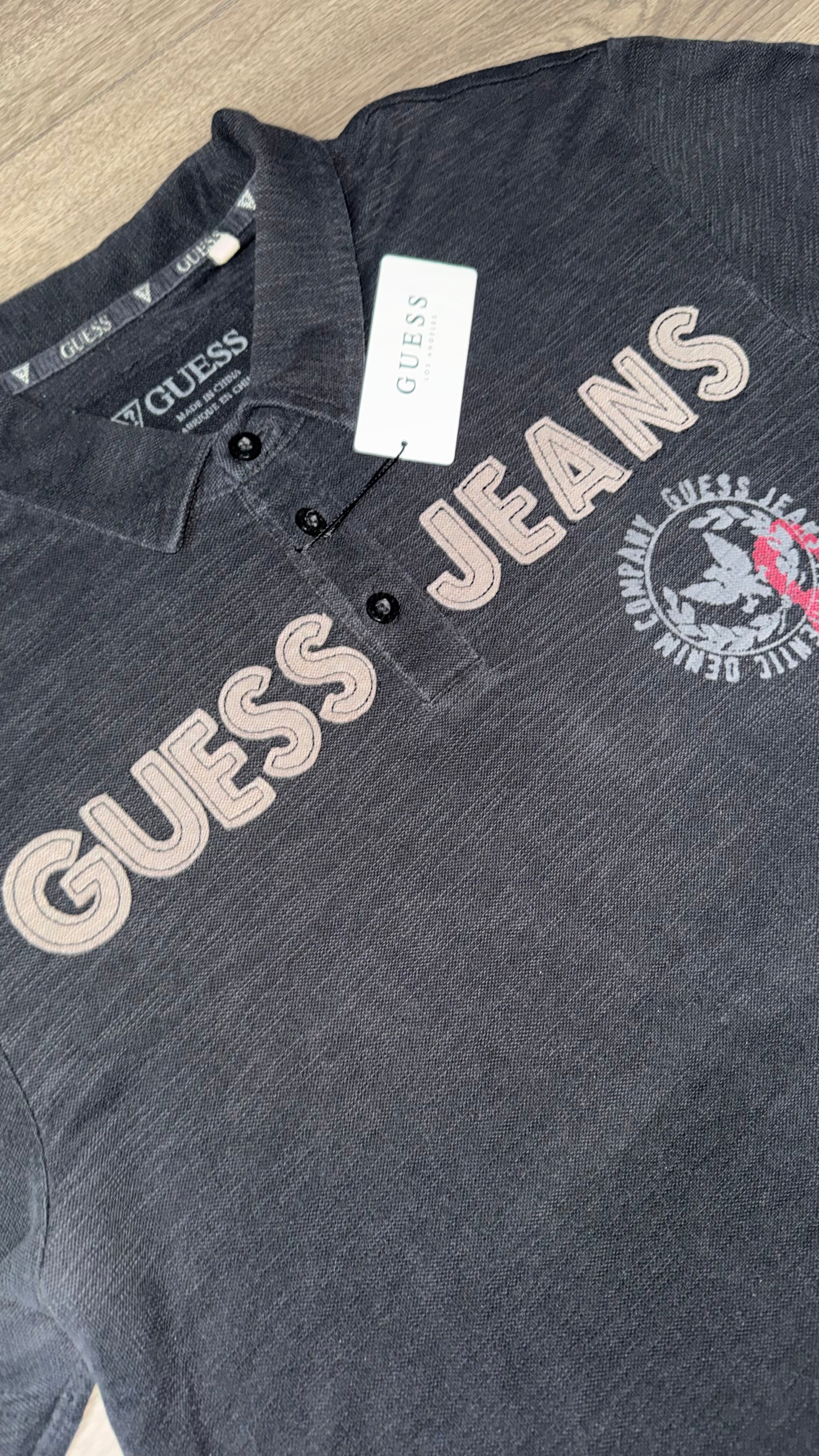 PLAYERA GUESS