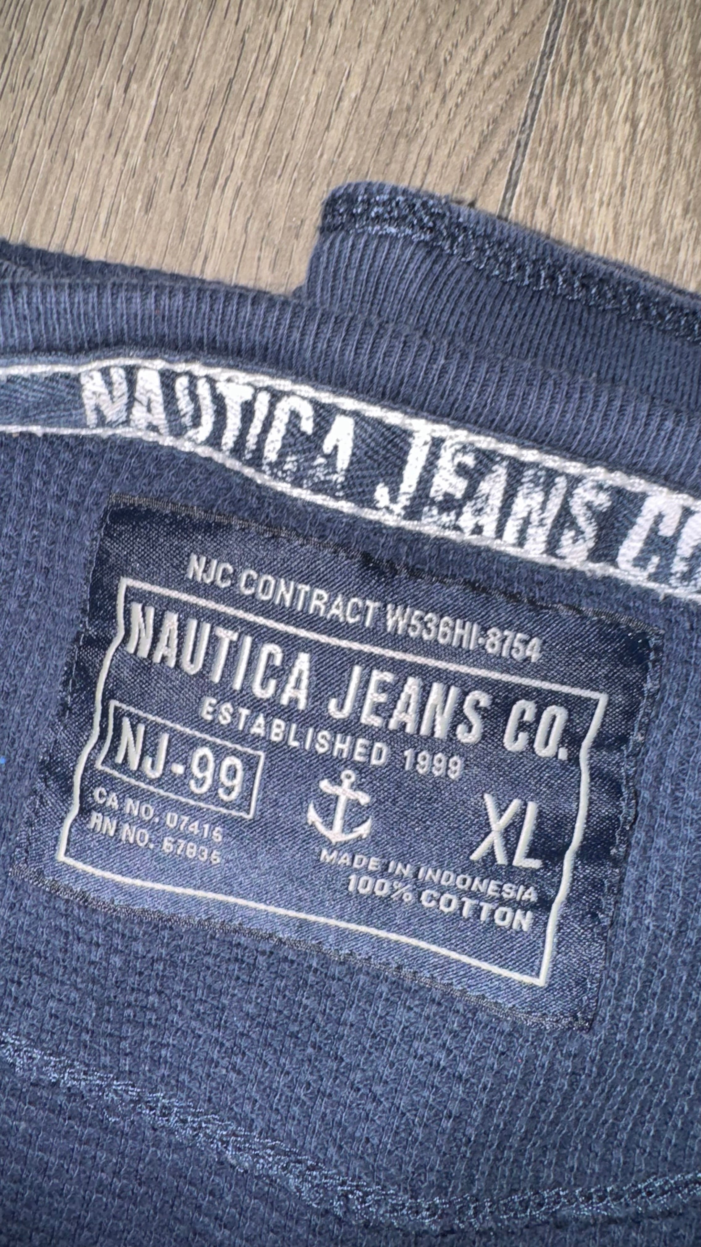 SUÉTER NÁUTICA