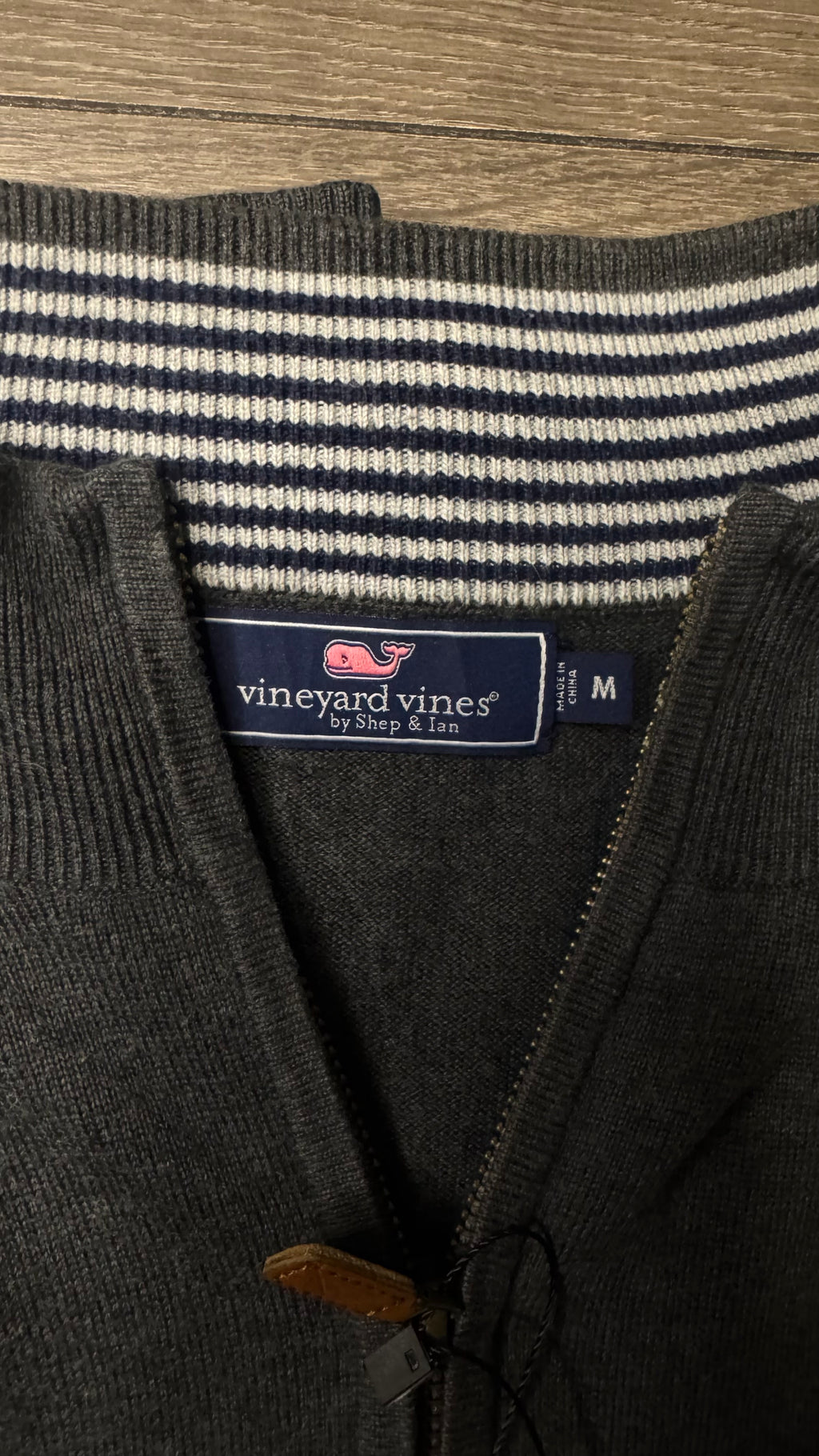 SUÉTER VINEYARD VINES