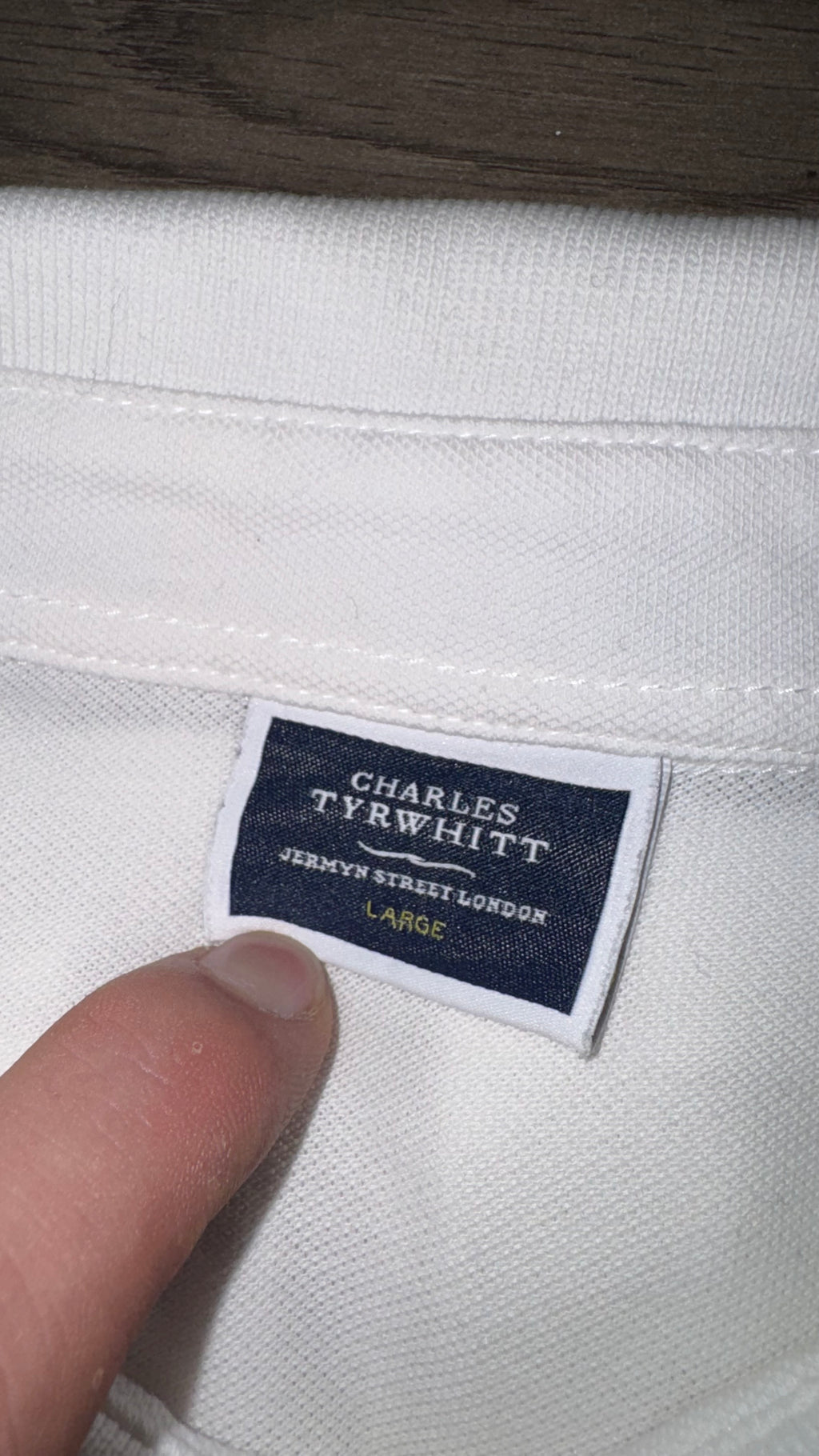 PLAYERA CHARLES TYRWHITT
