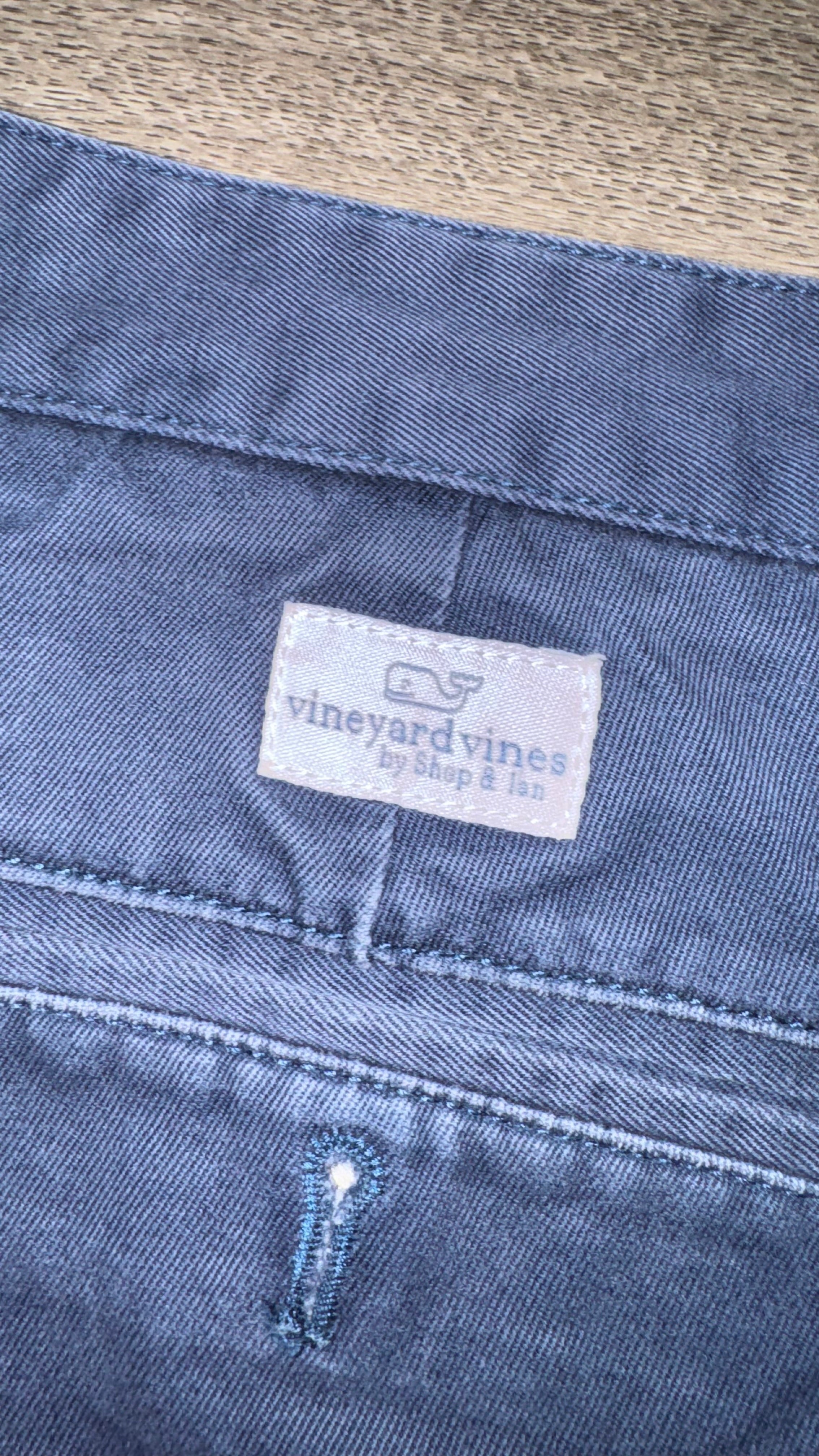 BERMUDA VINEYARD VINES