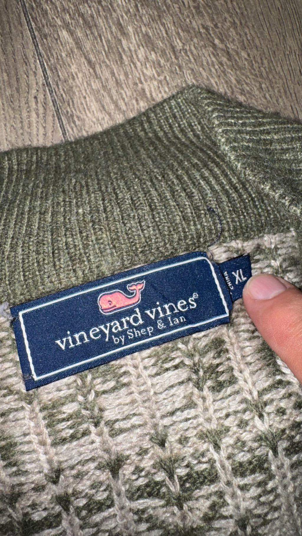 SUÉTER VINEYARD VINES