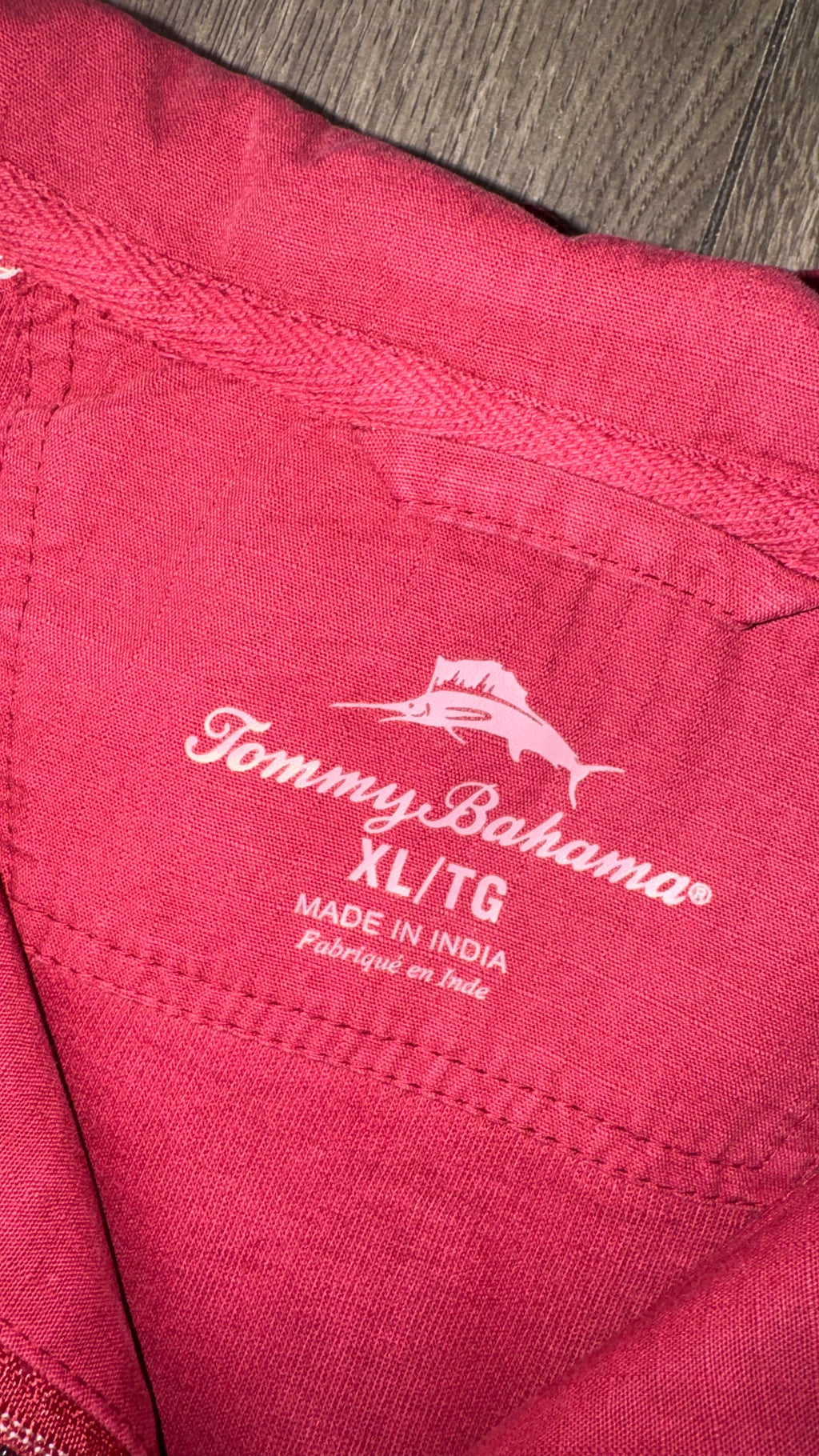 SUÉTER TOMMY BAHAMA
