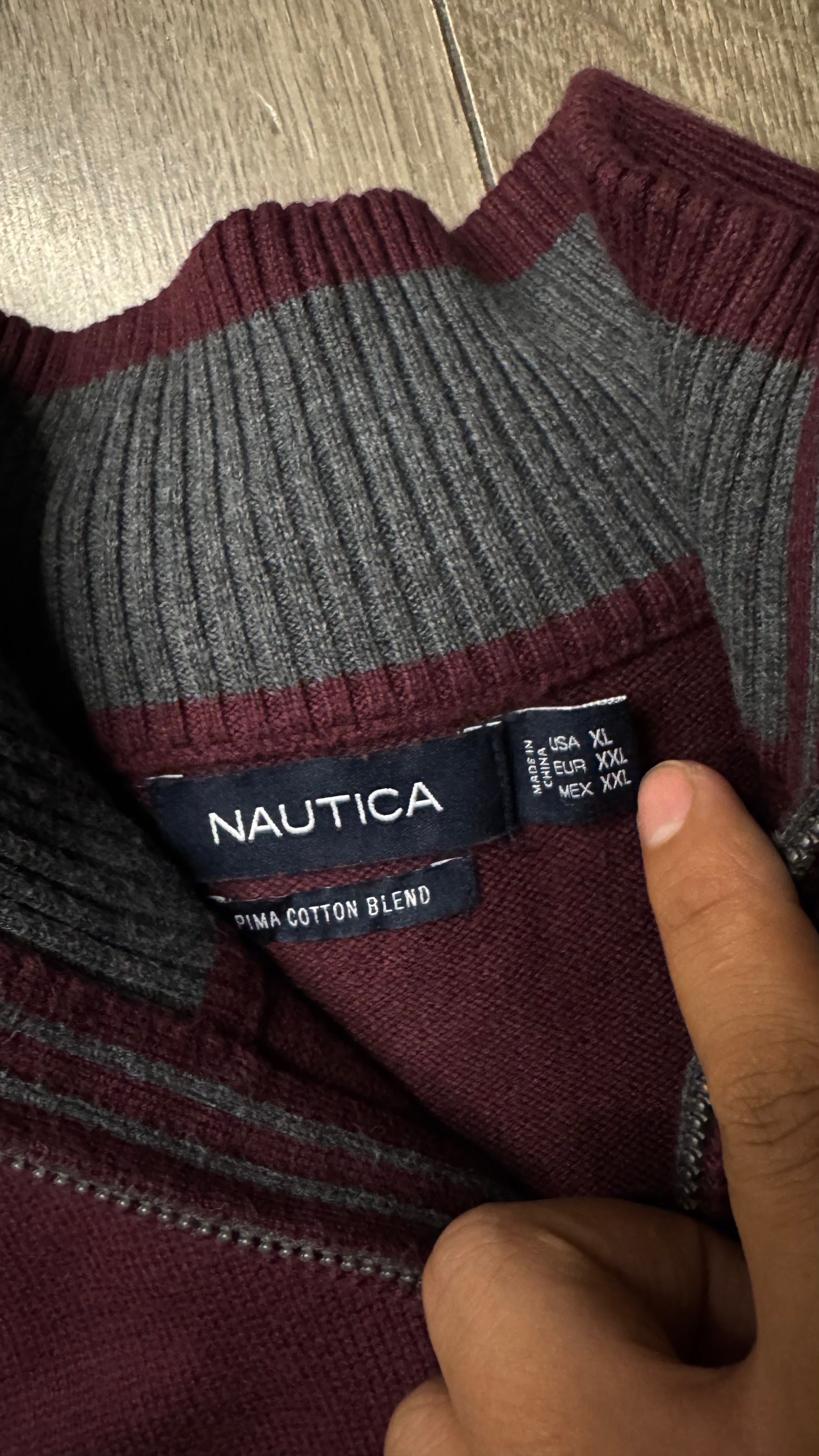 SUÉTER NÁUTICA