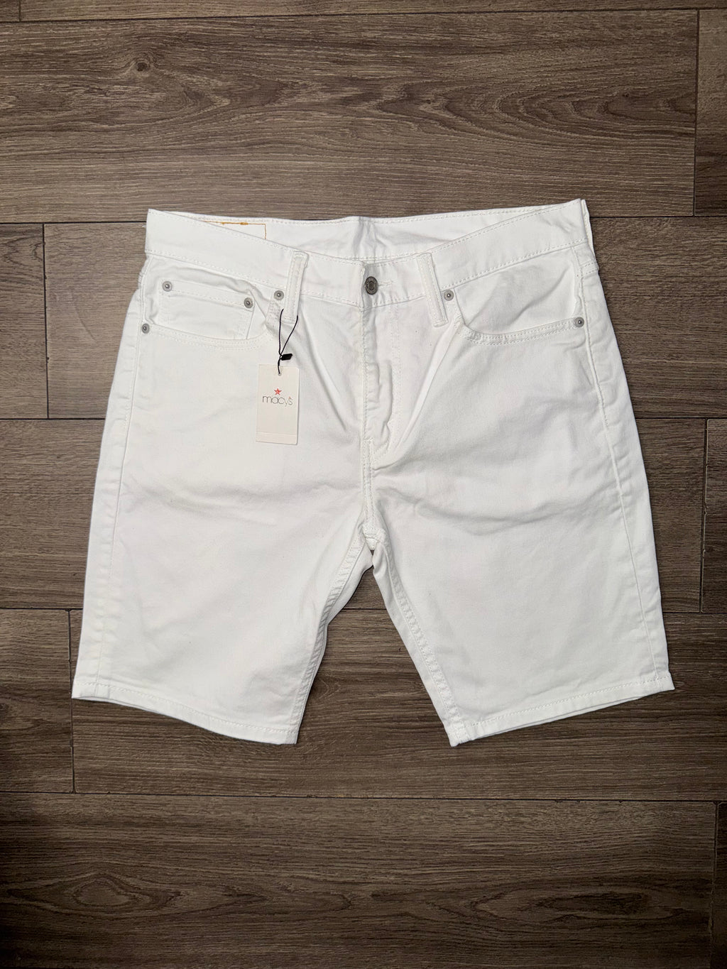 BERMUDA LEVIS