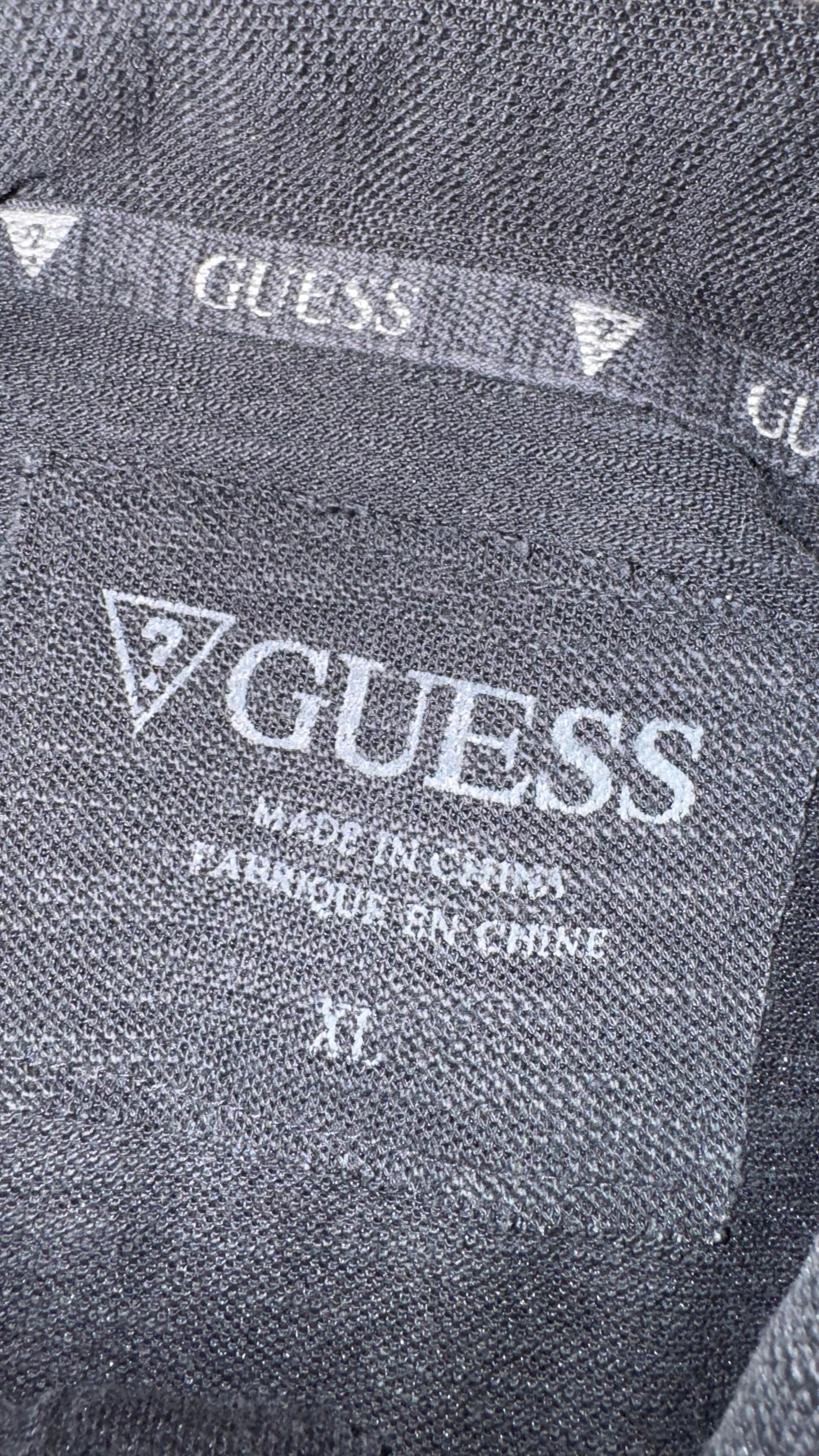 PLAYERA GUESS