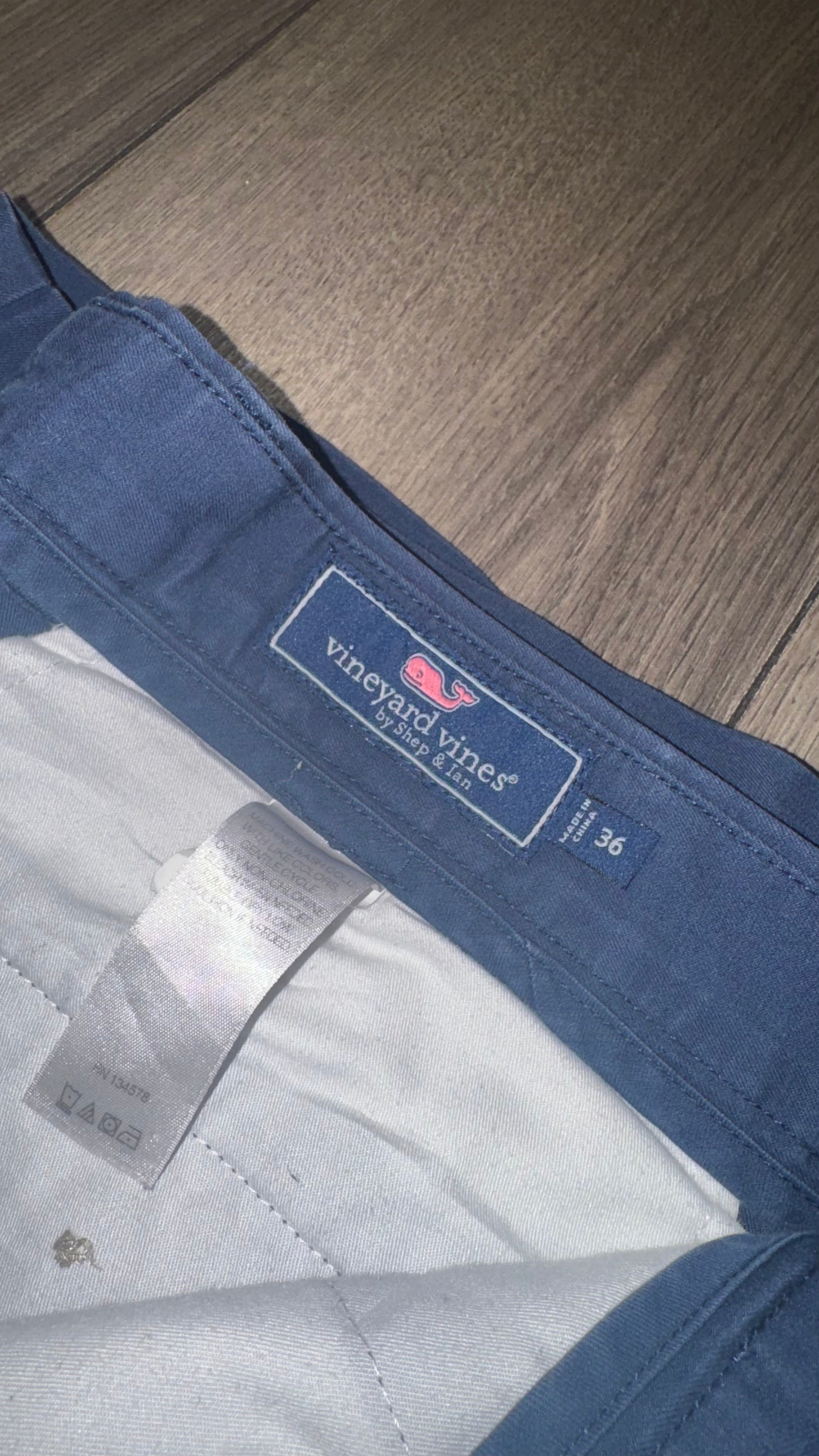 BERMUDA VINEYARD VINES