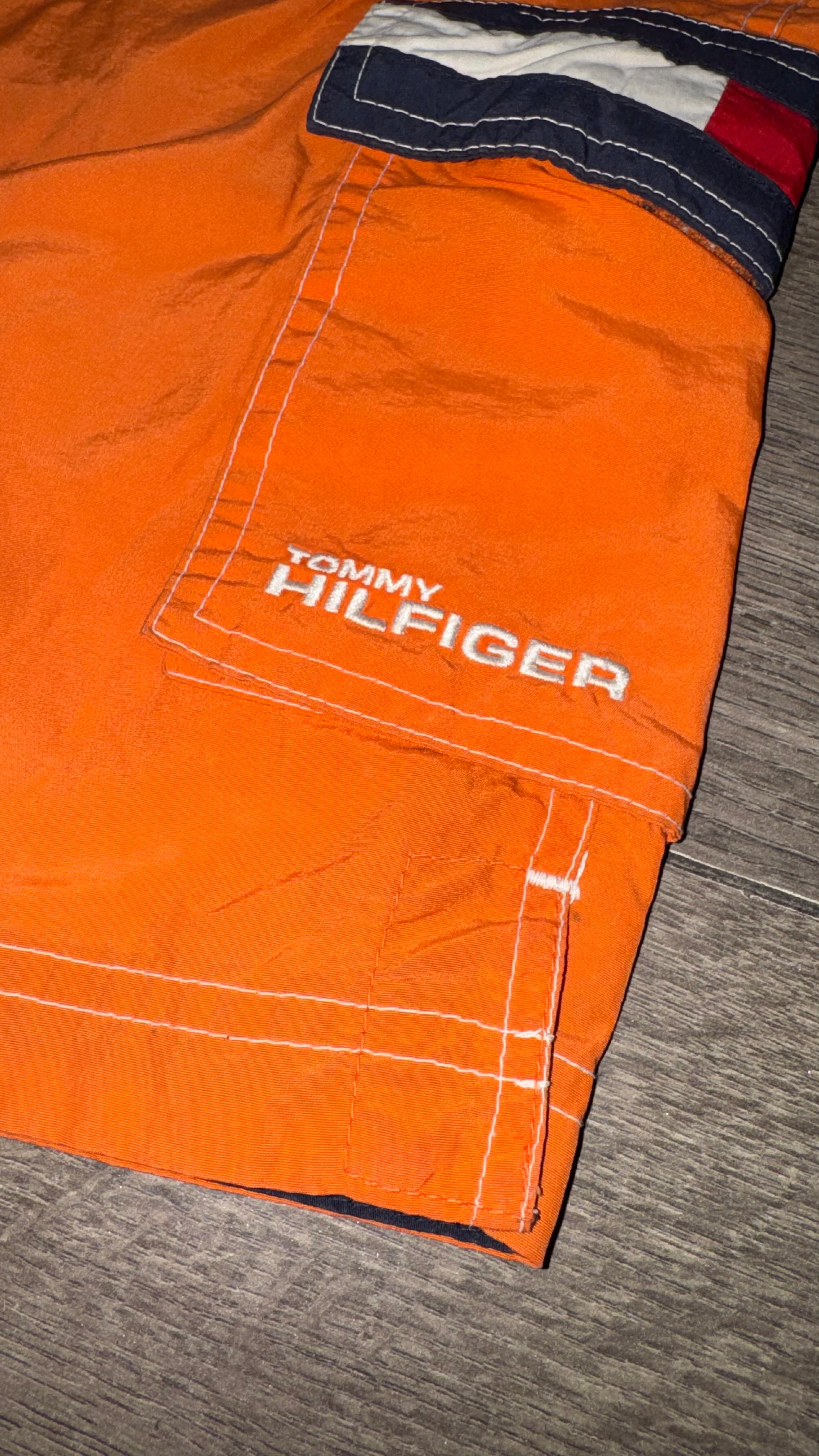BAÑAR TOMMY HILFIGER