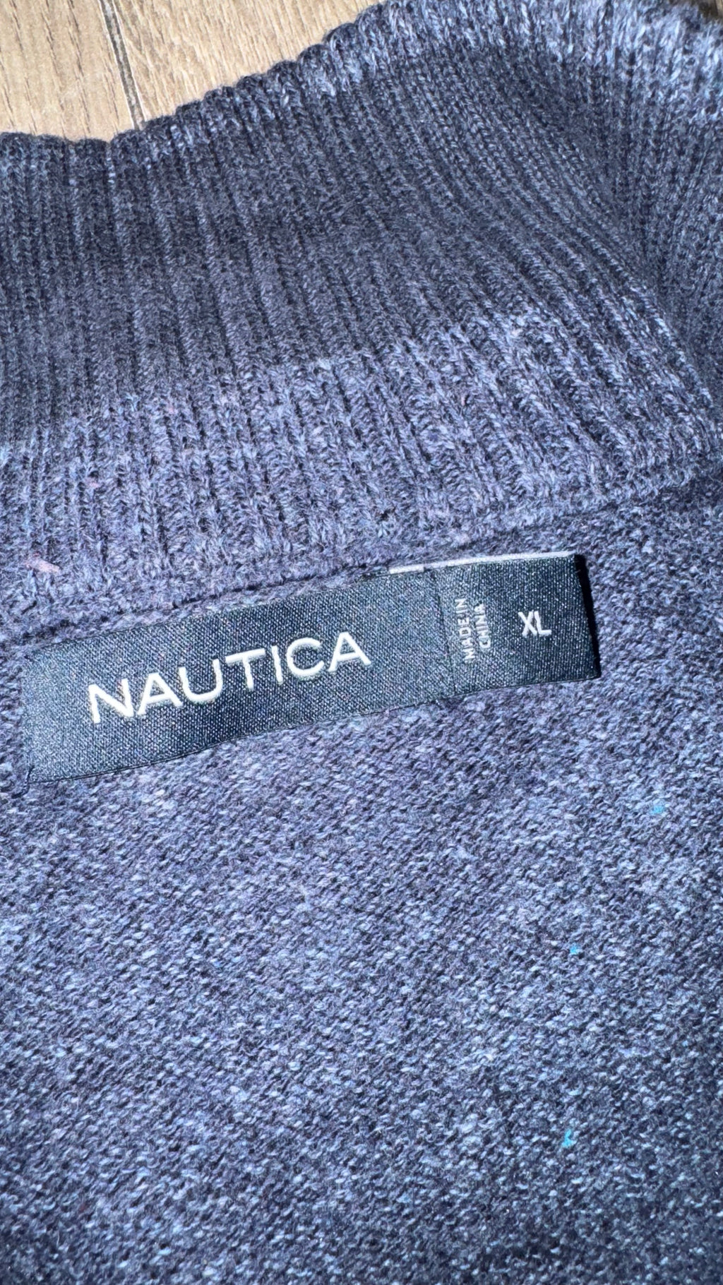 SUÉTER NÁUTICA