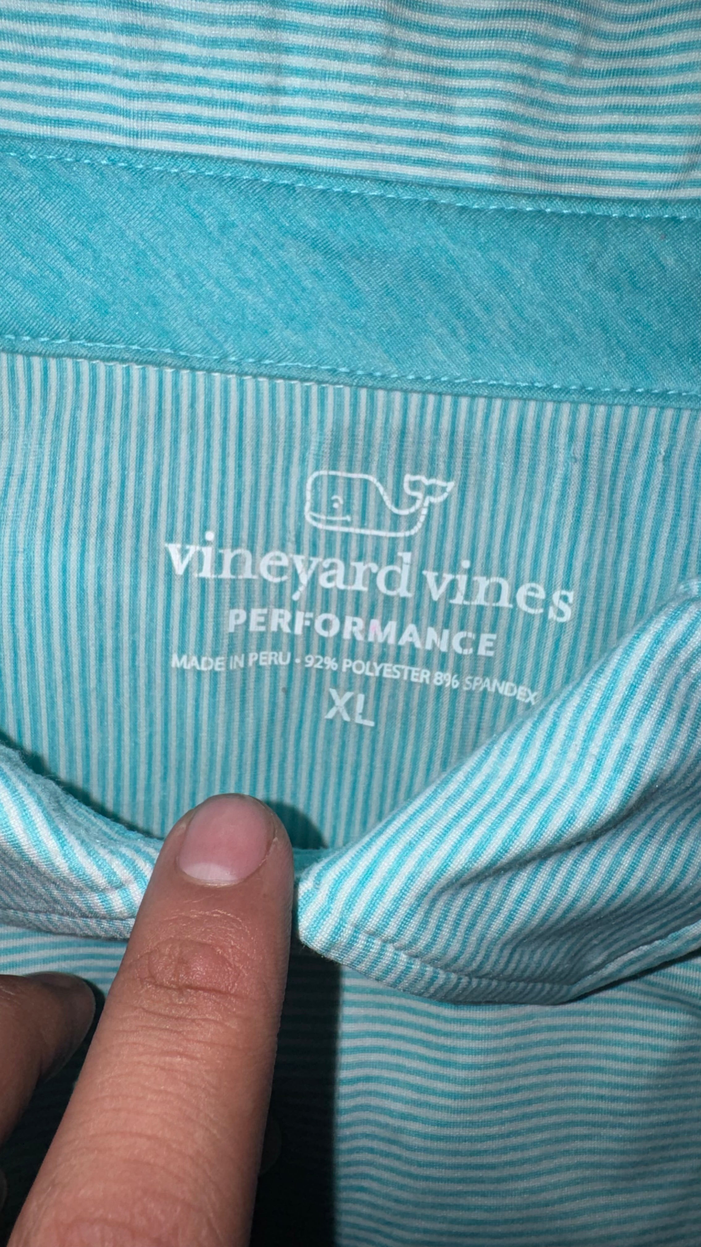 PLAYERA VINEYARD VINES