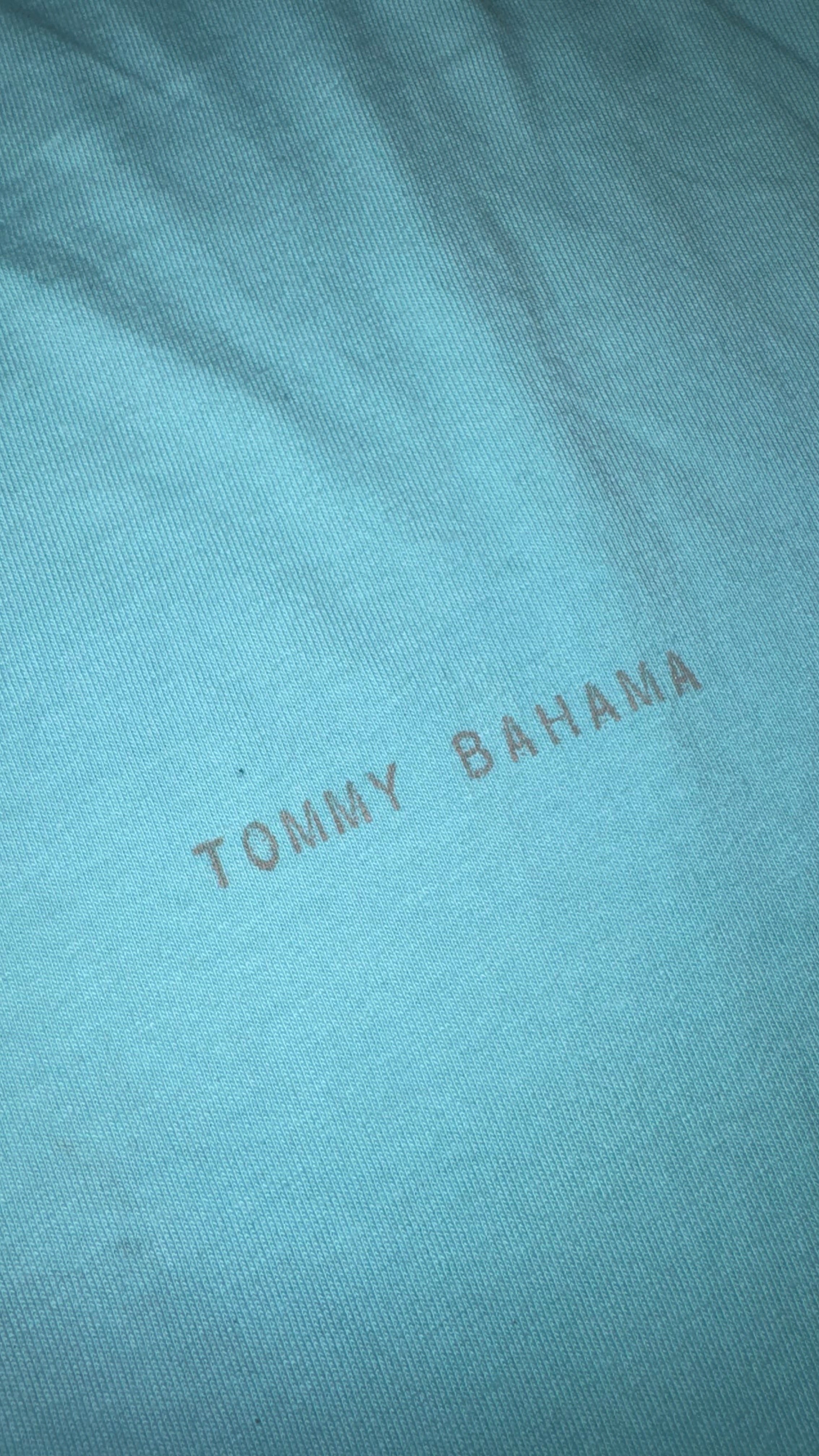 PLAYERA TOMMY BAHAMA