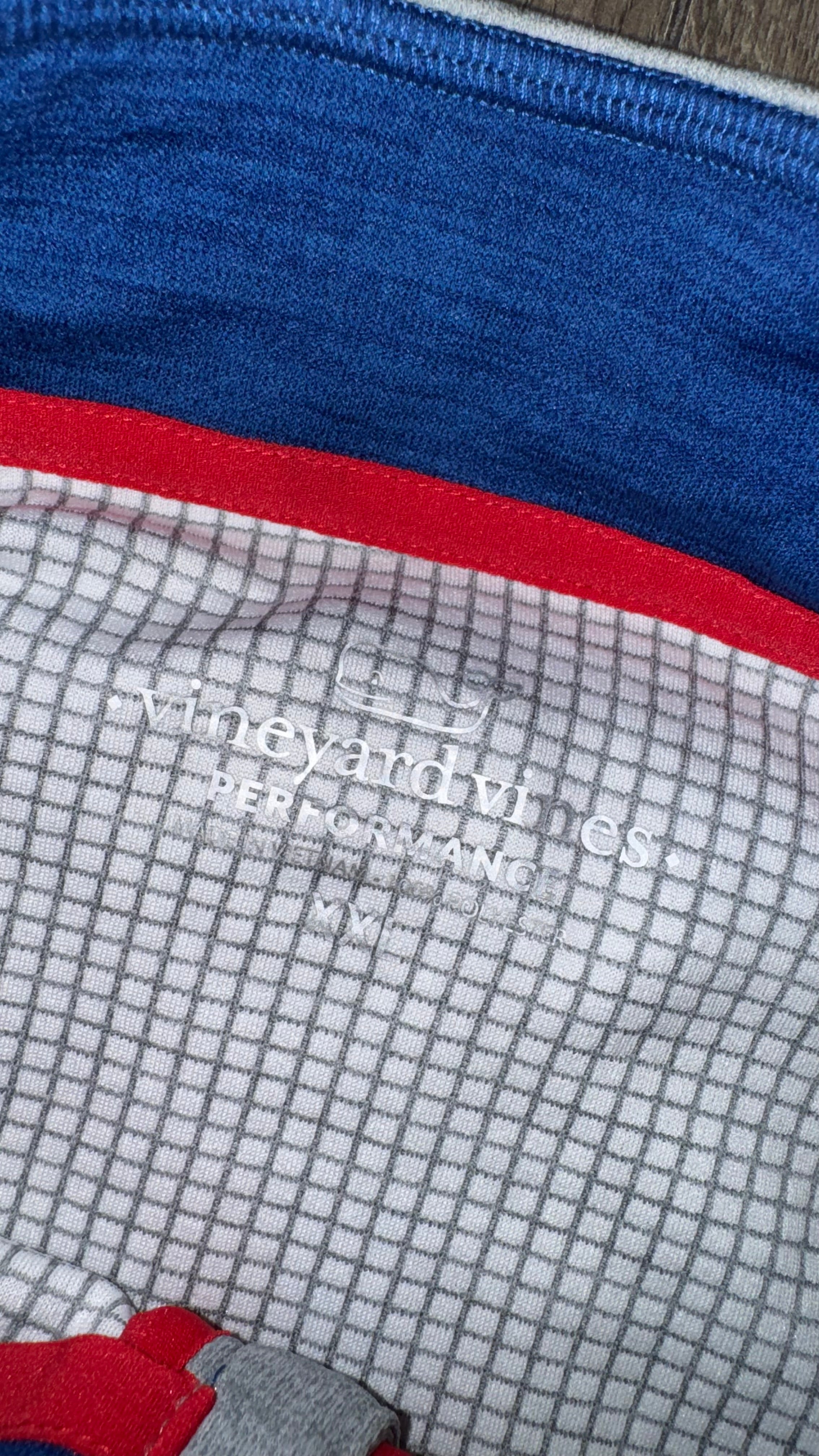 SUÉTER VINEYARD VINES