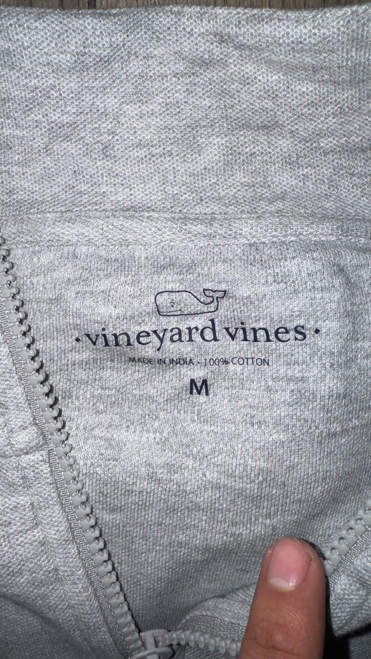 SUÉTER VINEYARD VINES