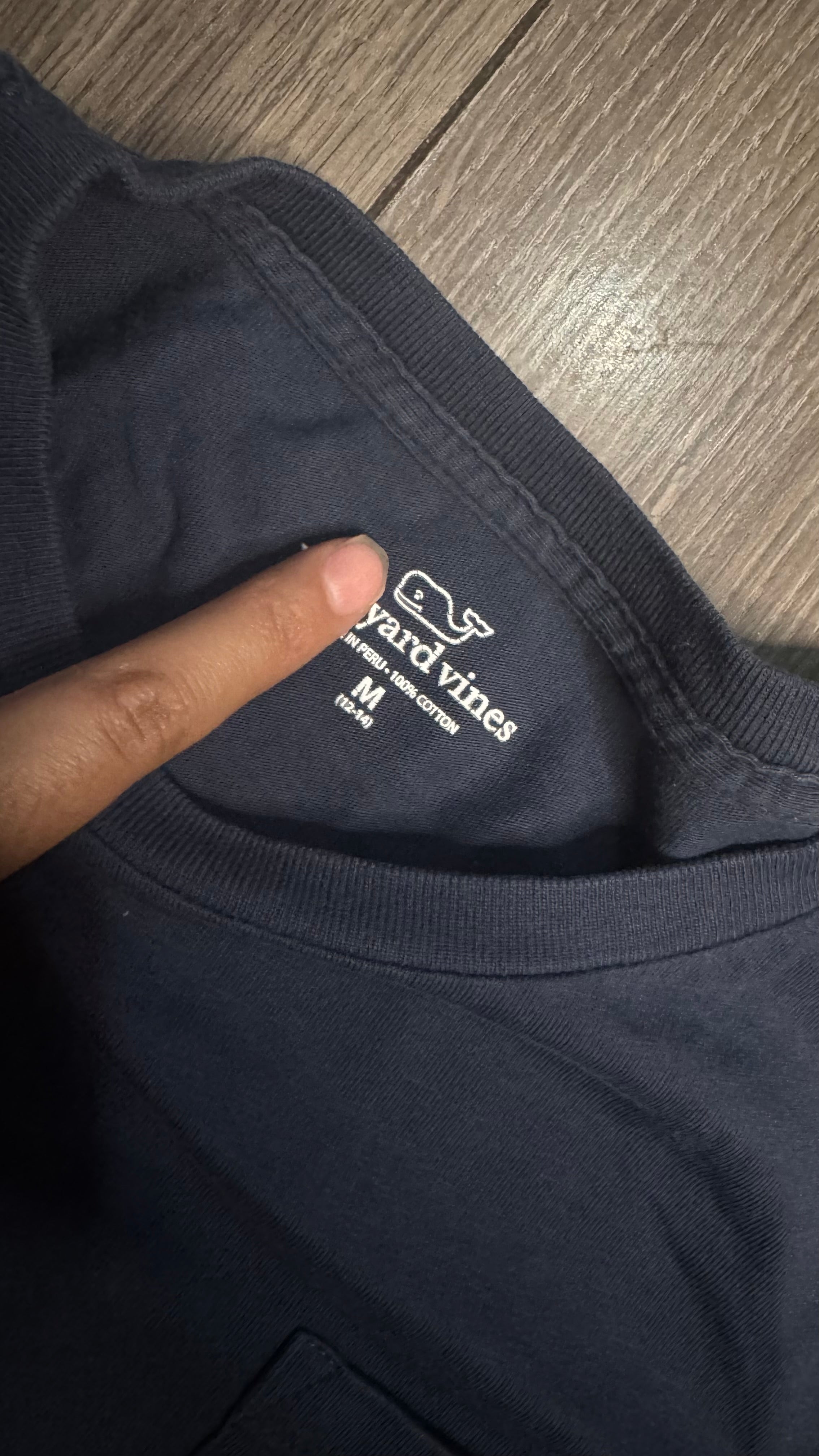 12-14 PLAYERA VINEYARD