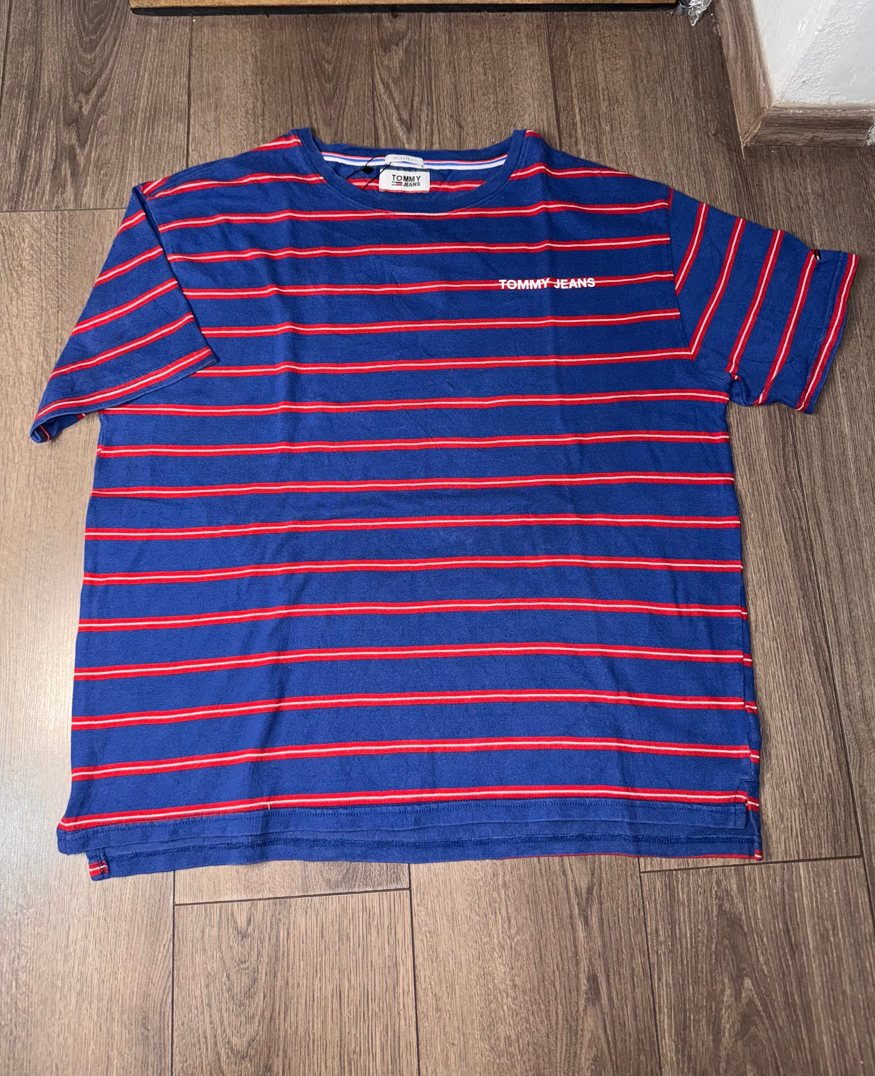 L PLAYERA TOMMY