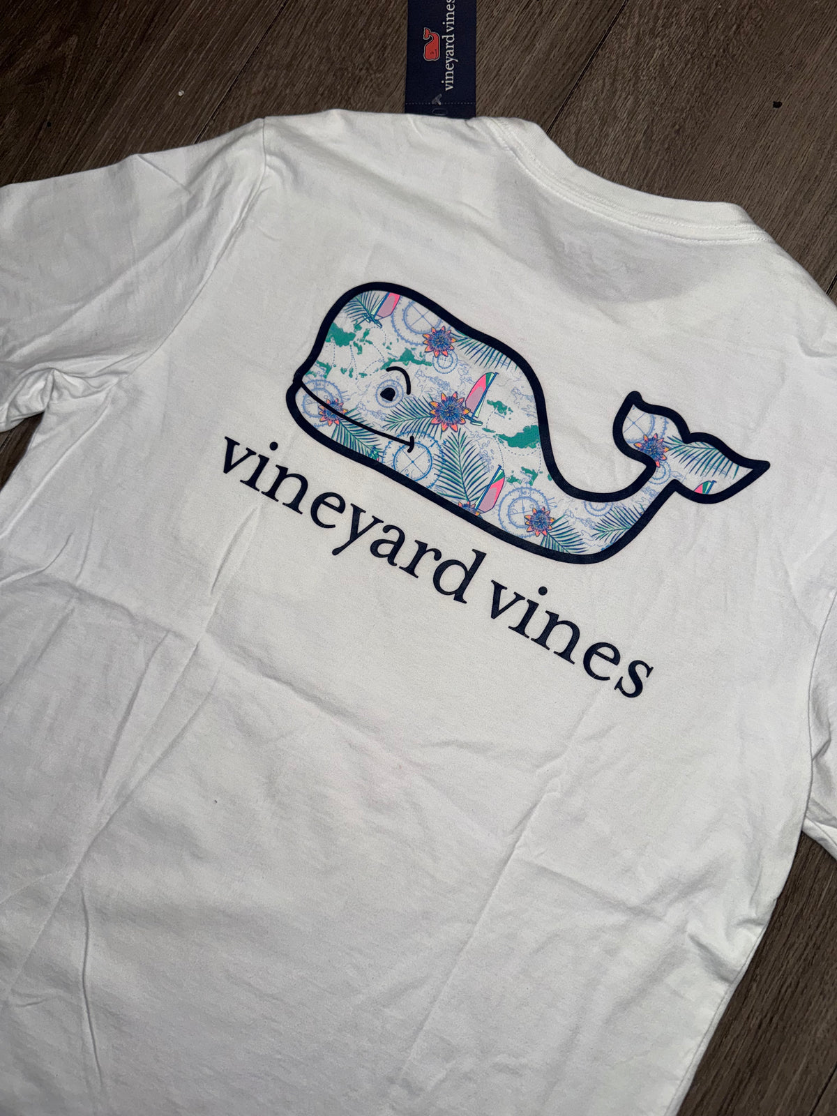 PLAYERA VINEYARD