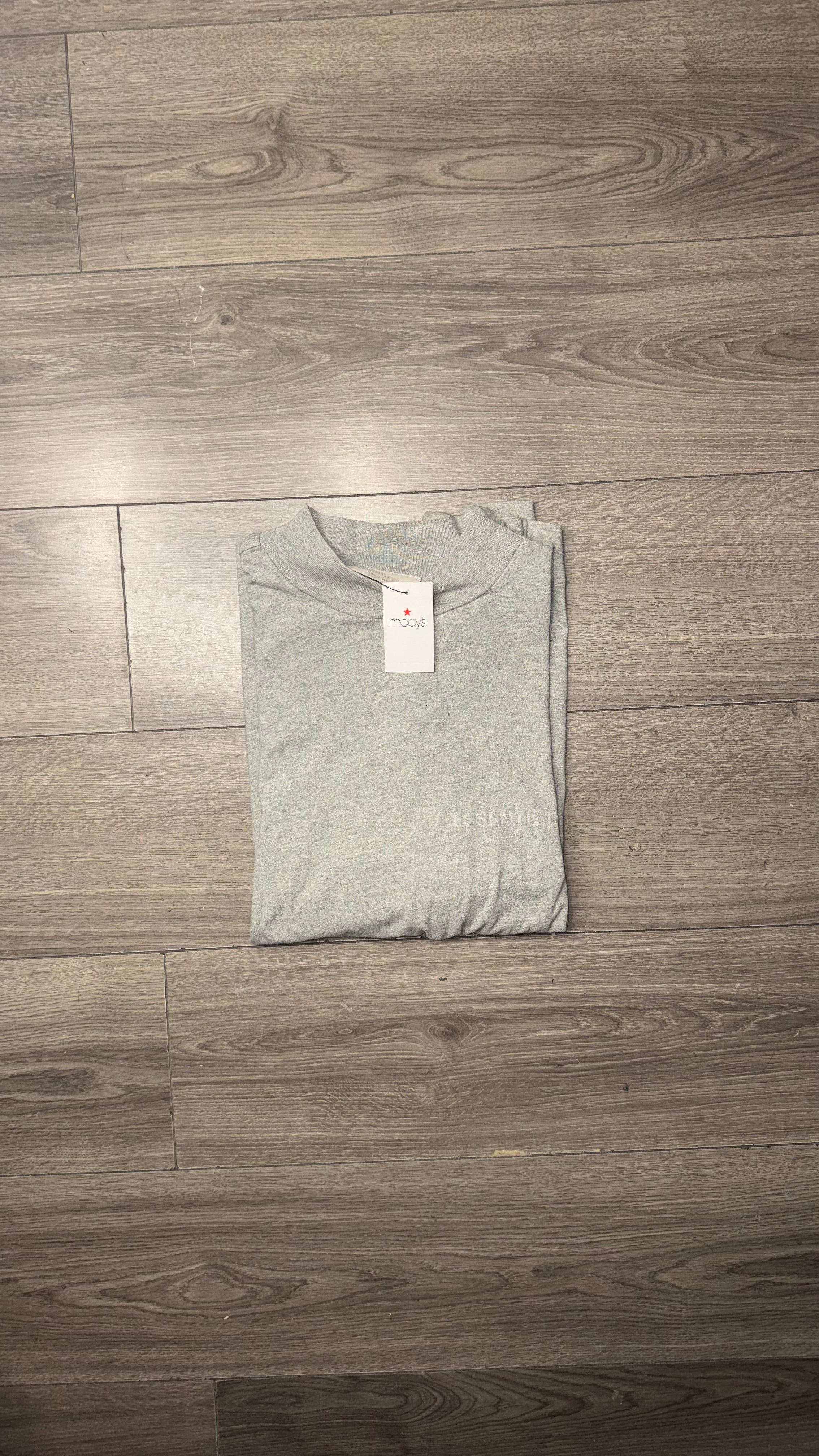 PLAYERA ESSENTIALS