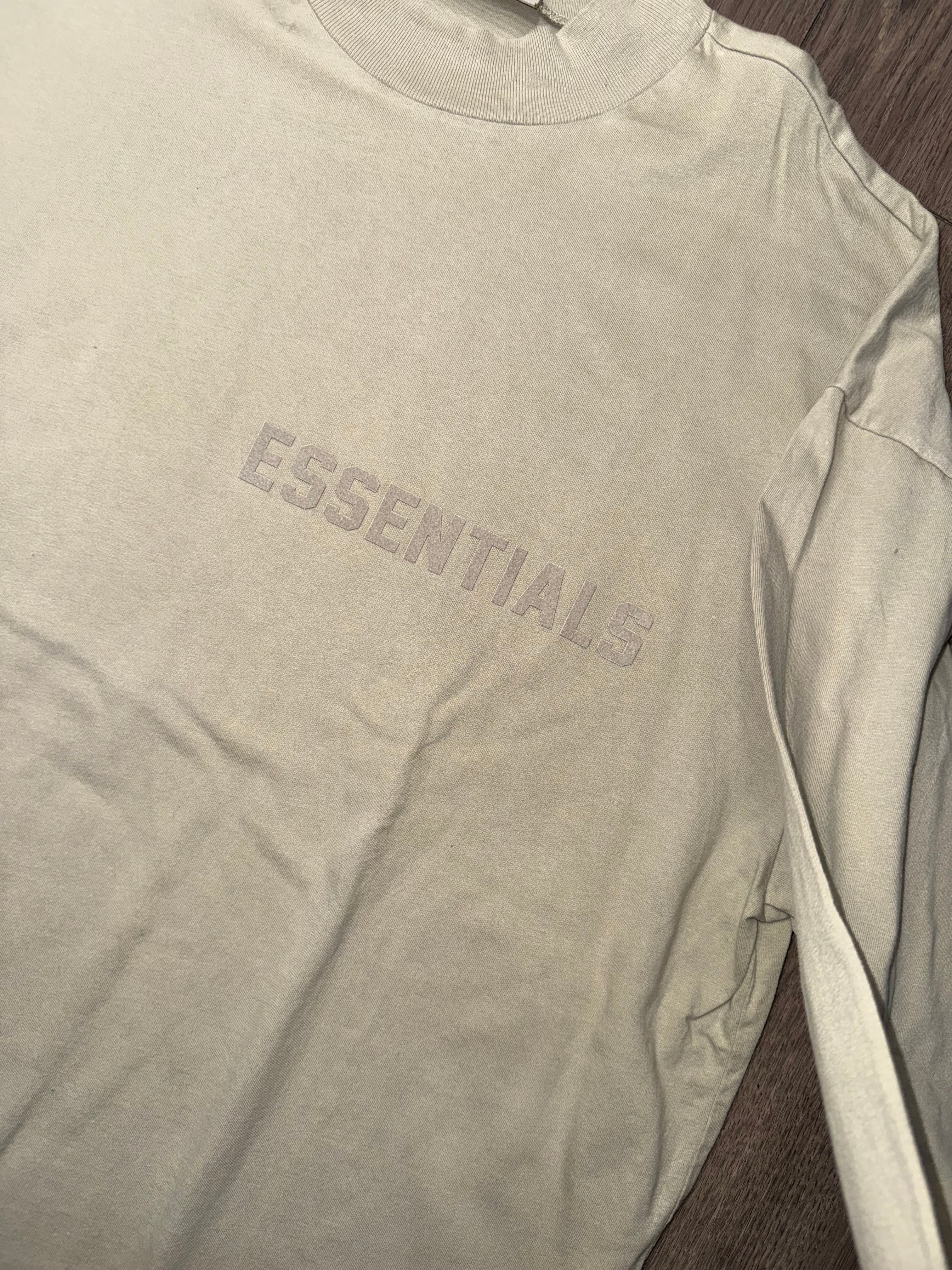 XL PLAYERA ESSENTIALS