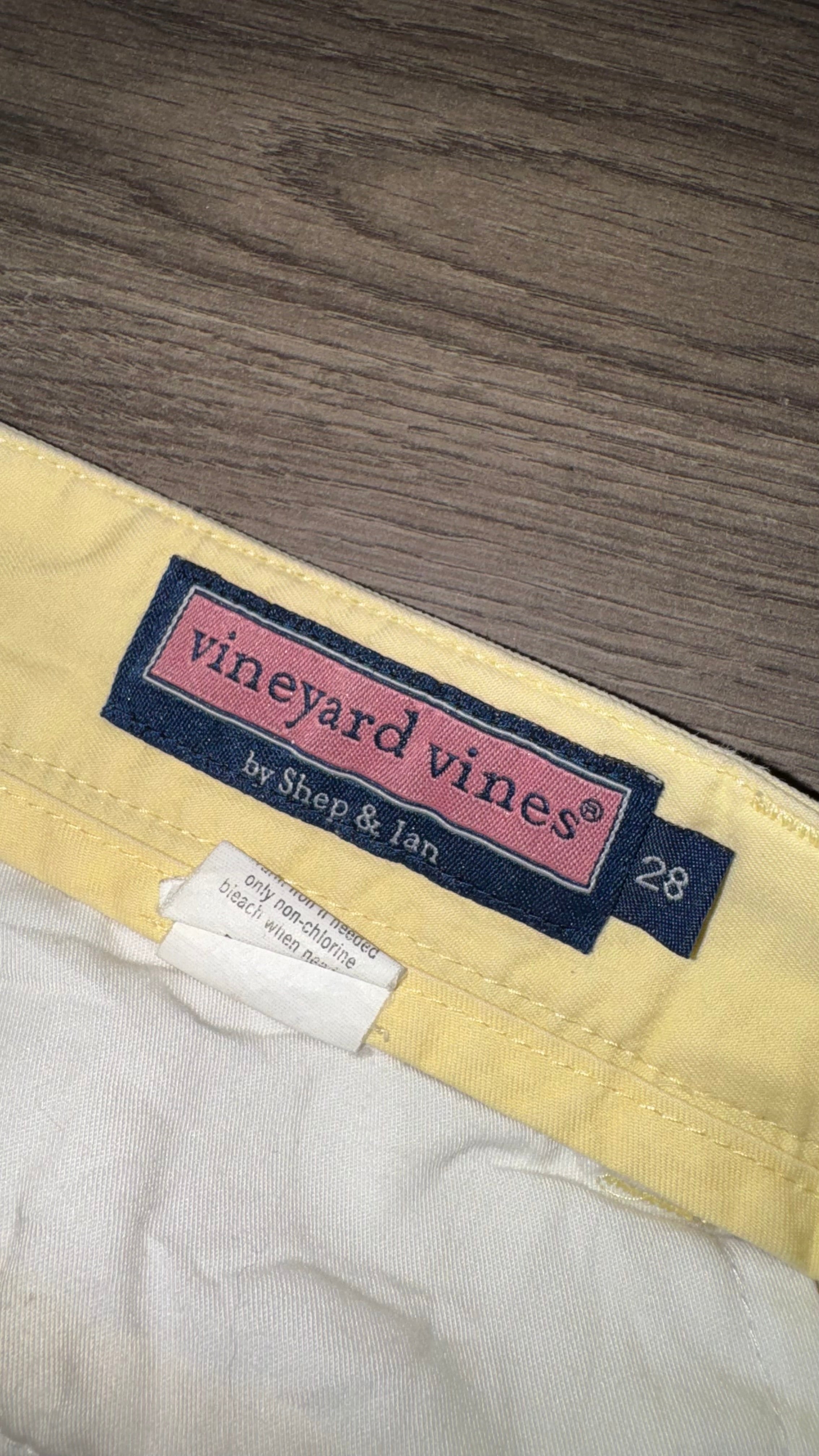 BERMUDA VINEYARD VINES