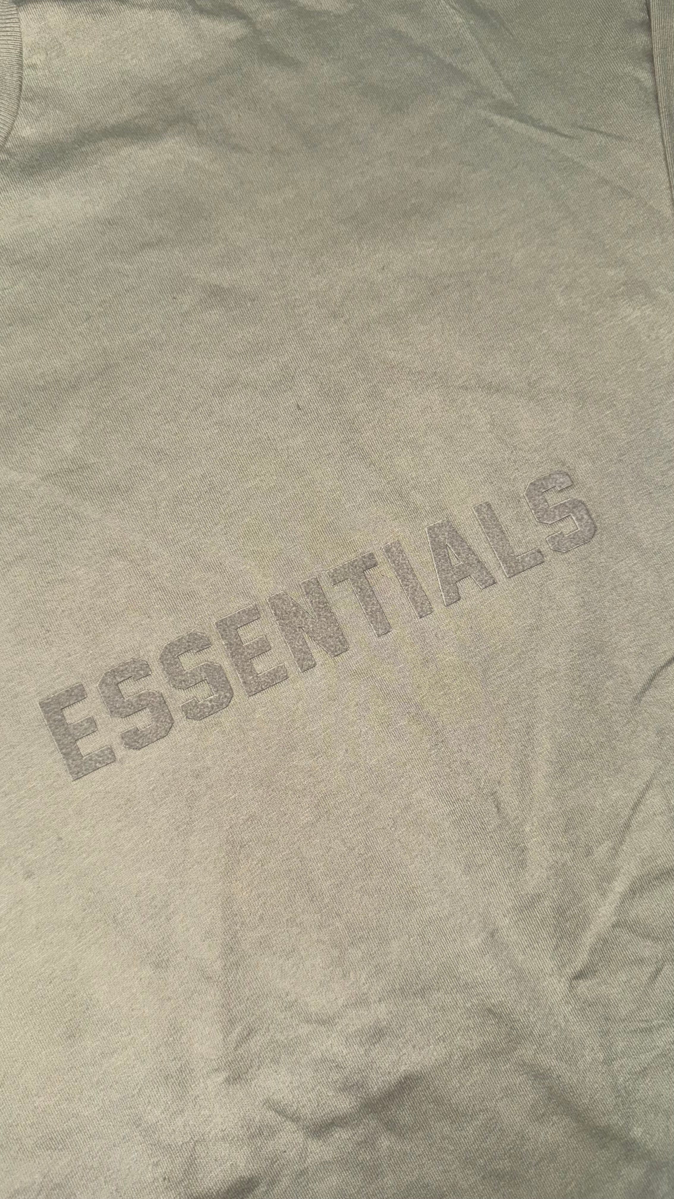 SUÉTER ESSENTIALS