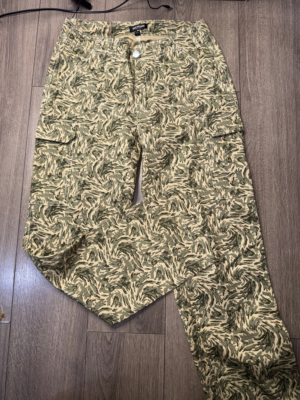 PANTALÓN THRUE RELIGION