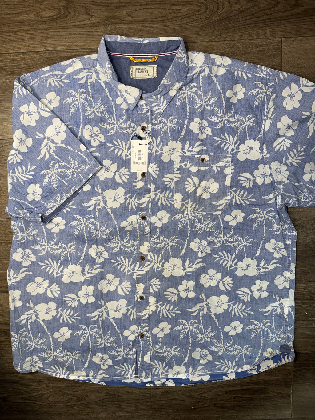 PLAYERA FREE PLANET