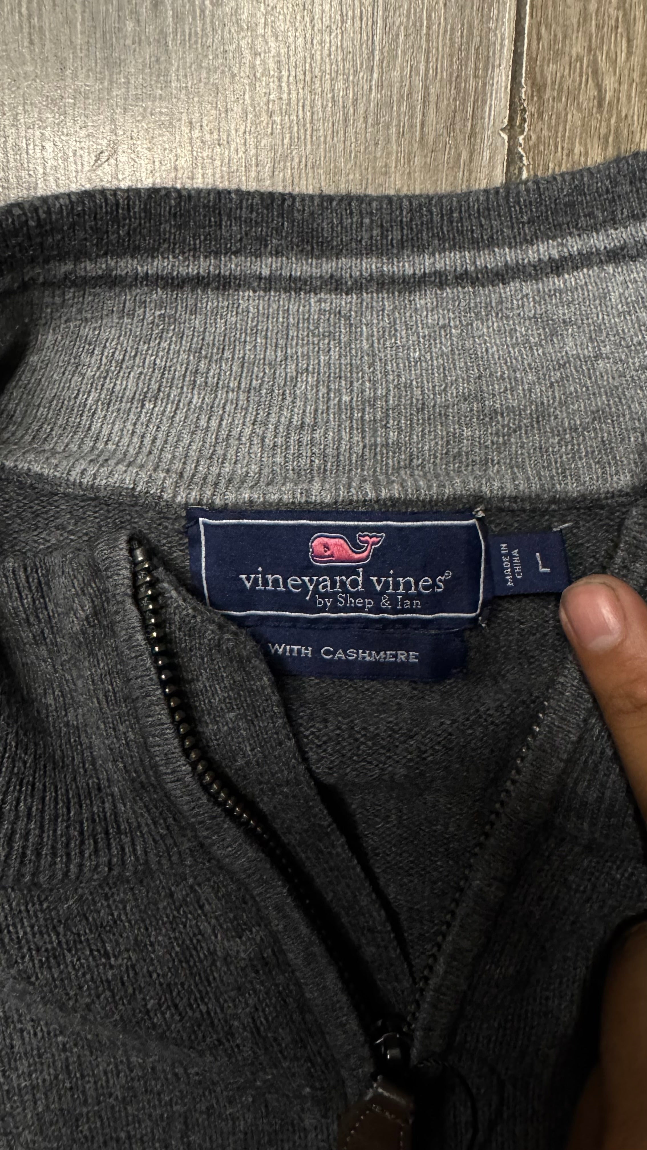 SUÉTER VINEYARD VINES