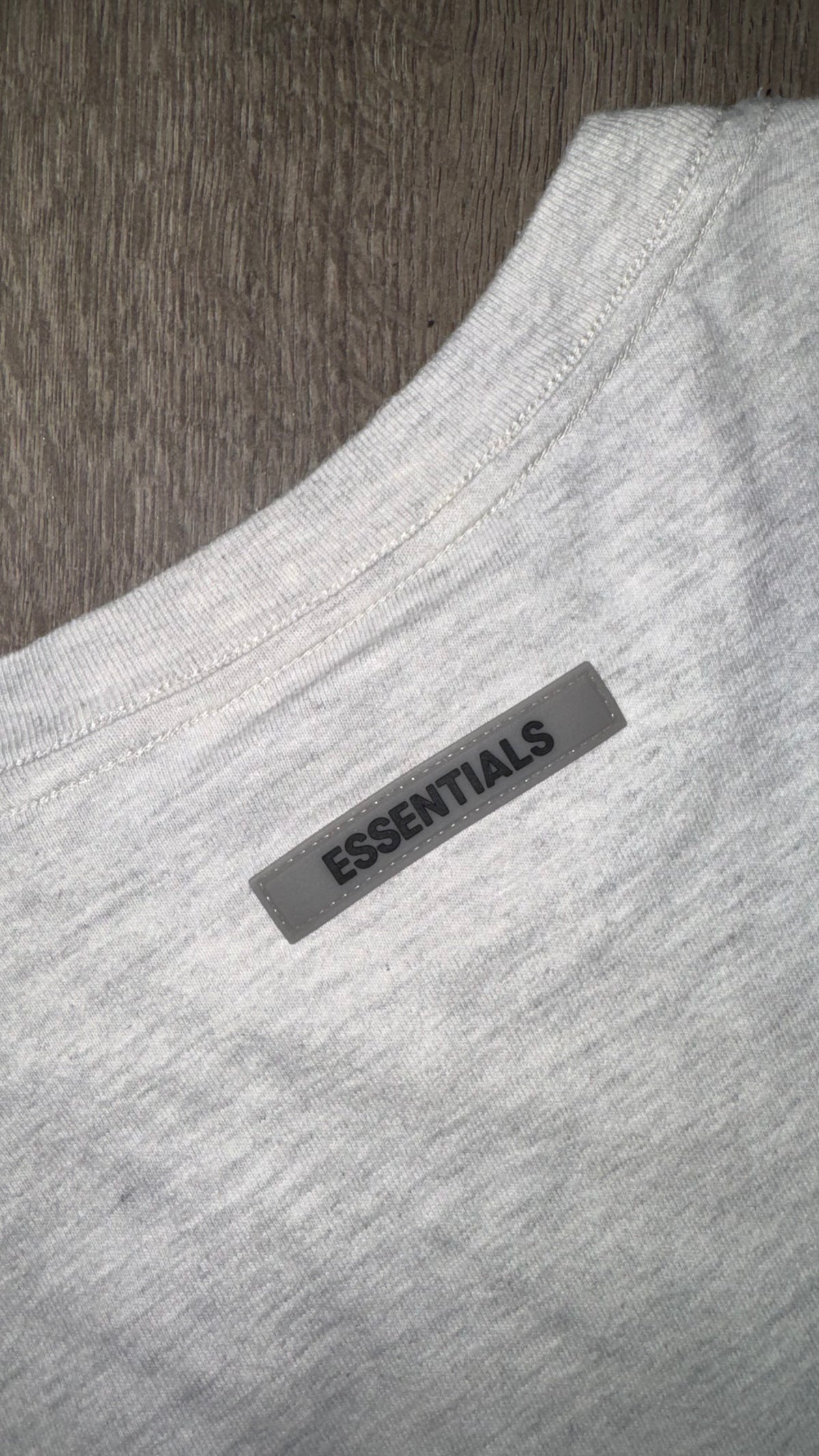 PLAYERA ESSENTIALS