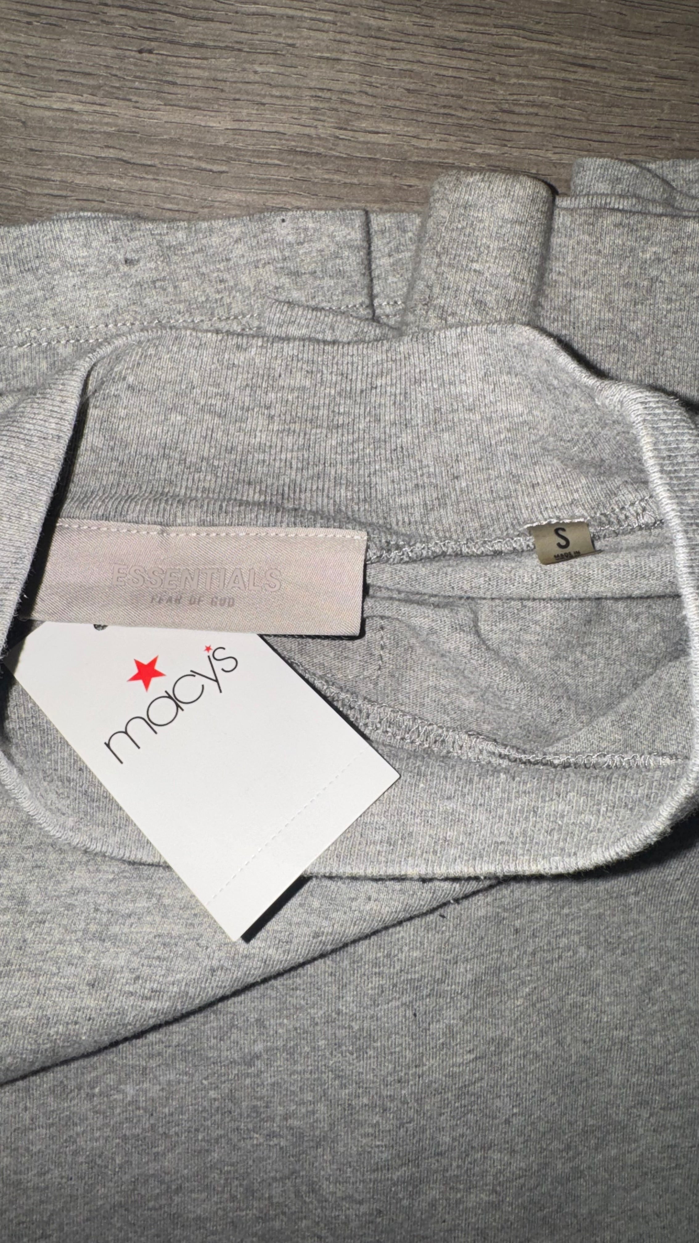 PLAYERA ESSENTIALS