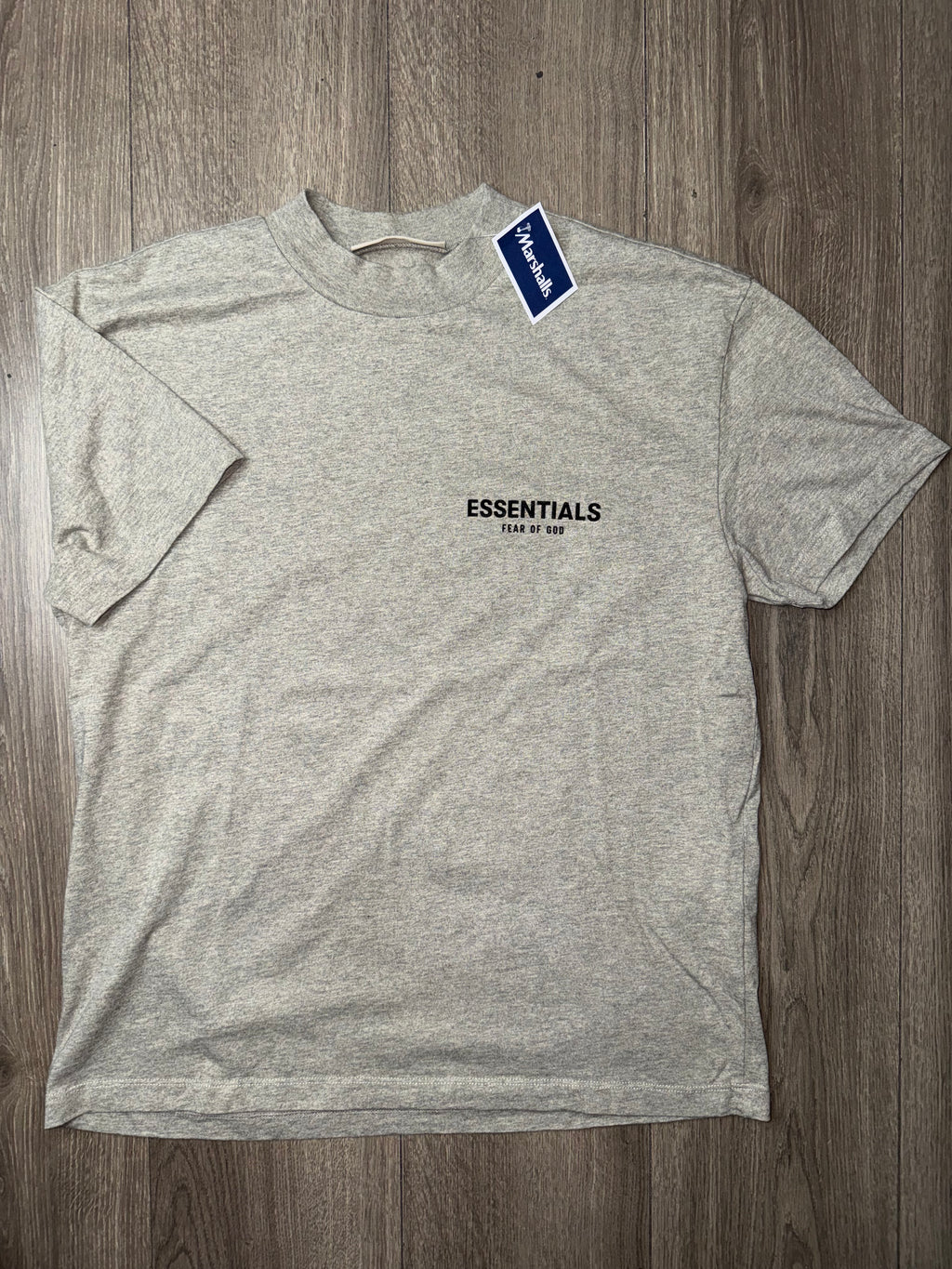 PLAYERA ESSENTIALS