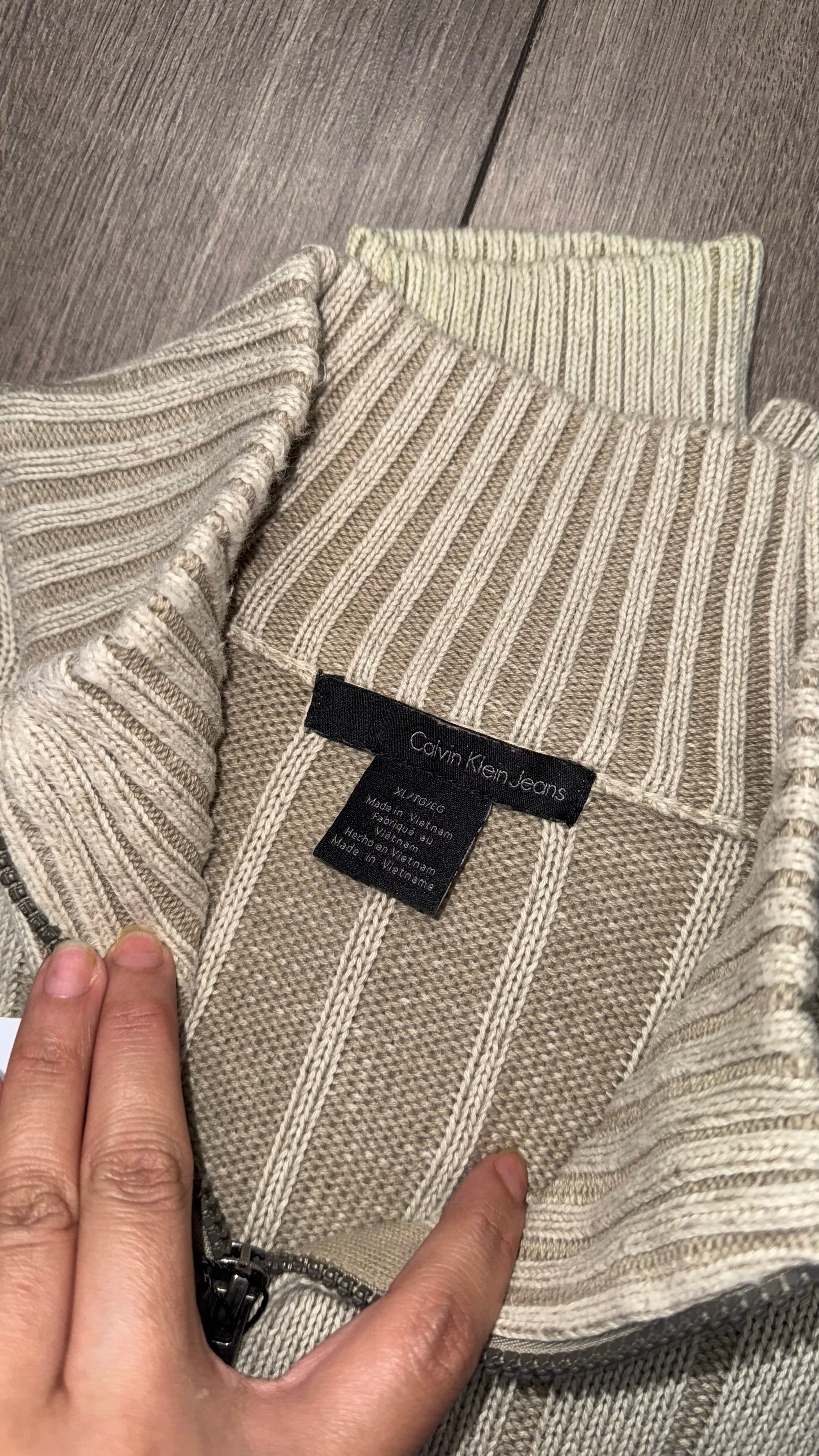 SUÉTER CALVIN KLEIN