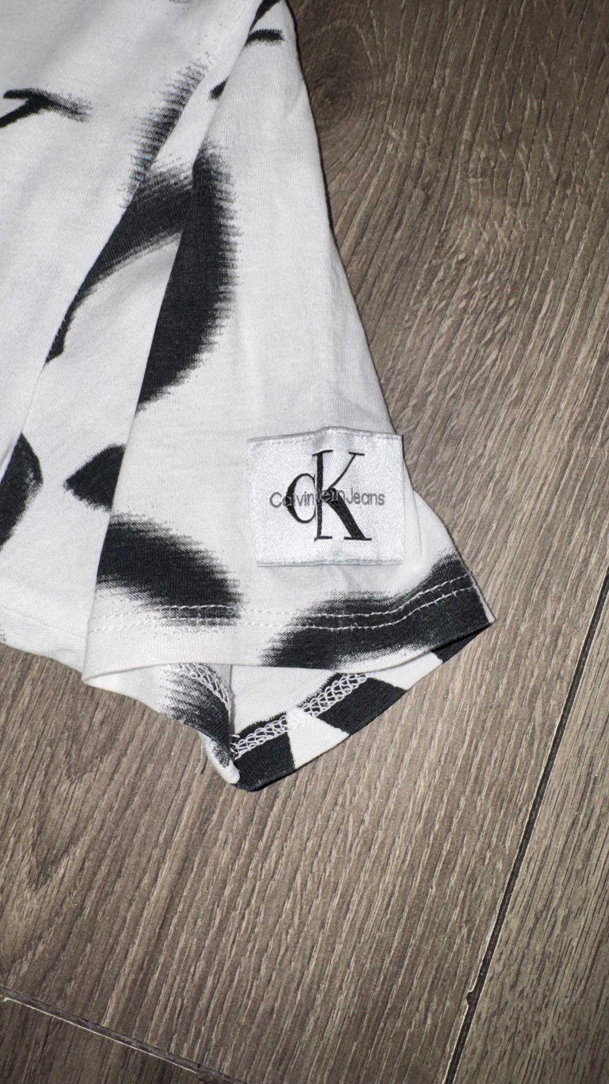 PLAYERA NIÑO CALVIN KLEIN