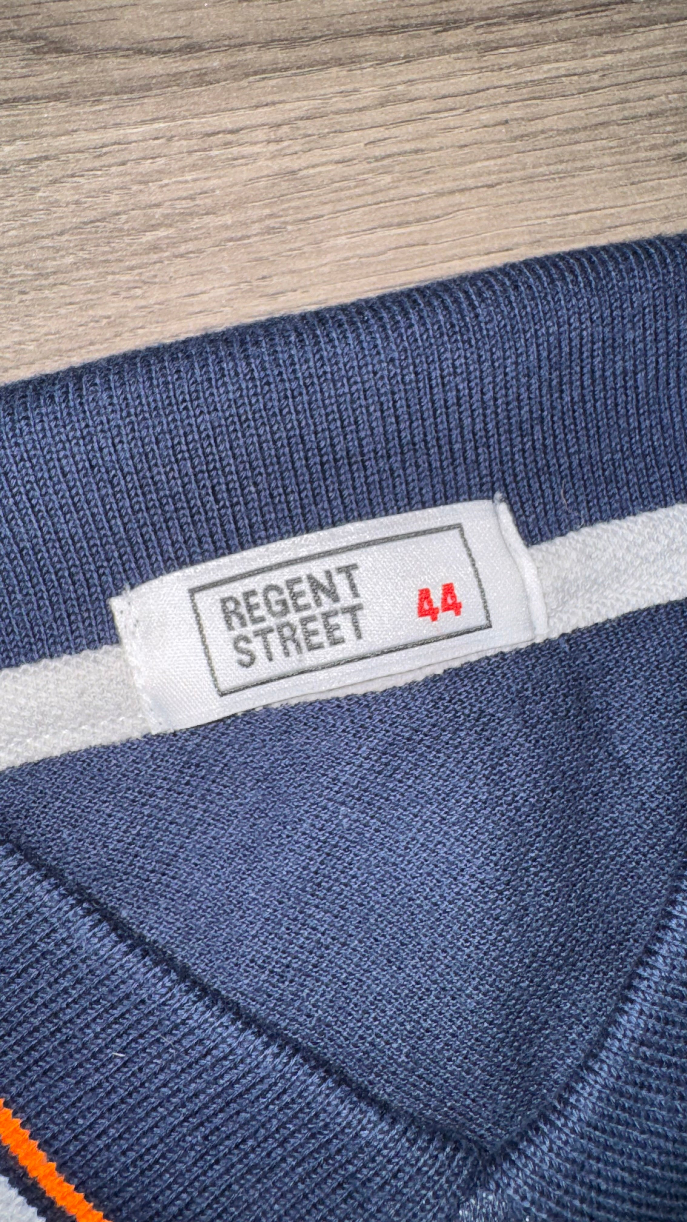 PLAYERA REGENT STREET