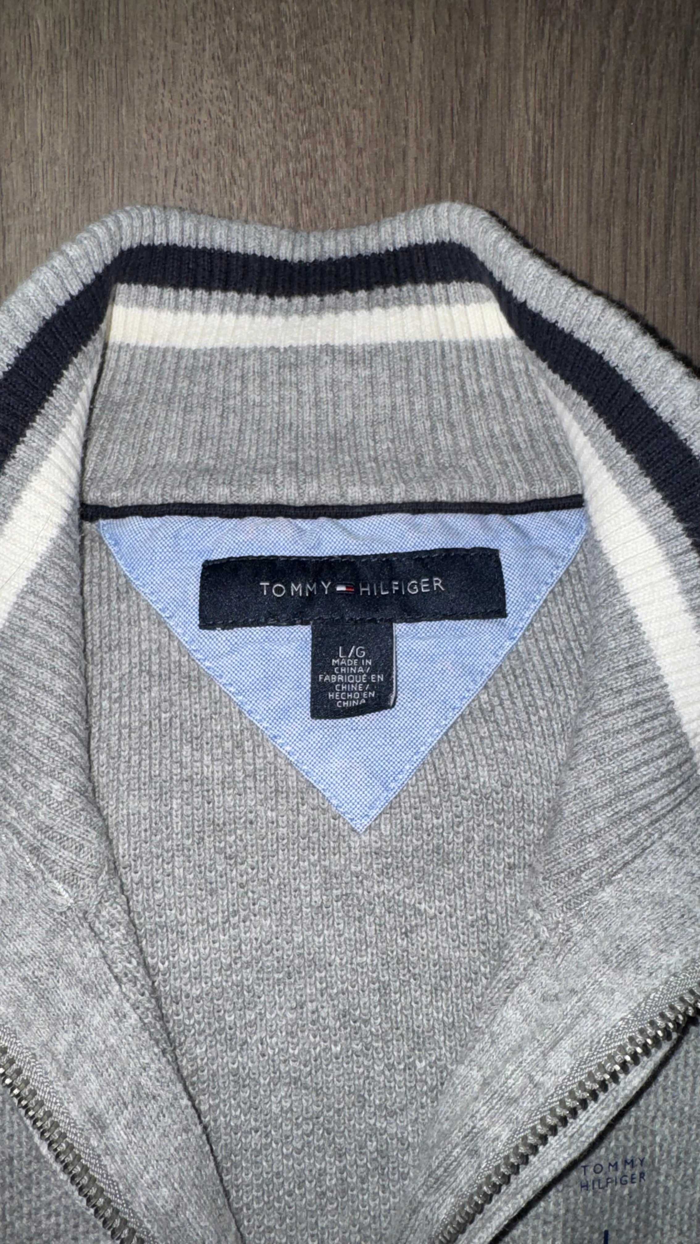 L SUÉTER TOMMY HILFIGER