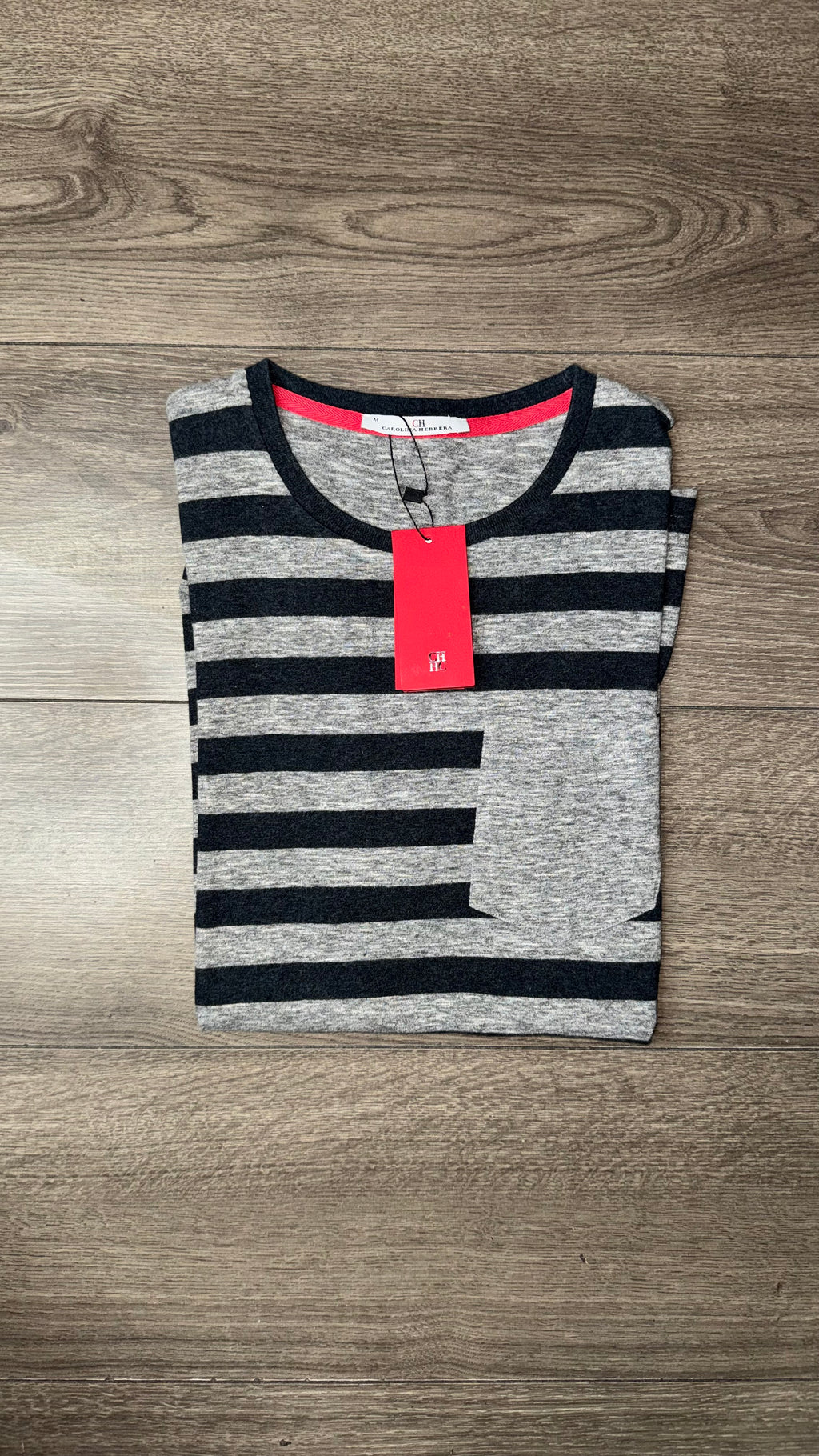 PLAYERA CAROLINA HERRERA