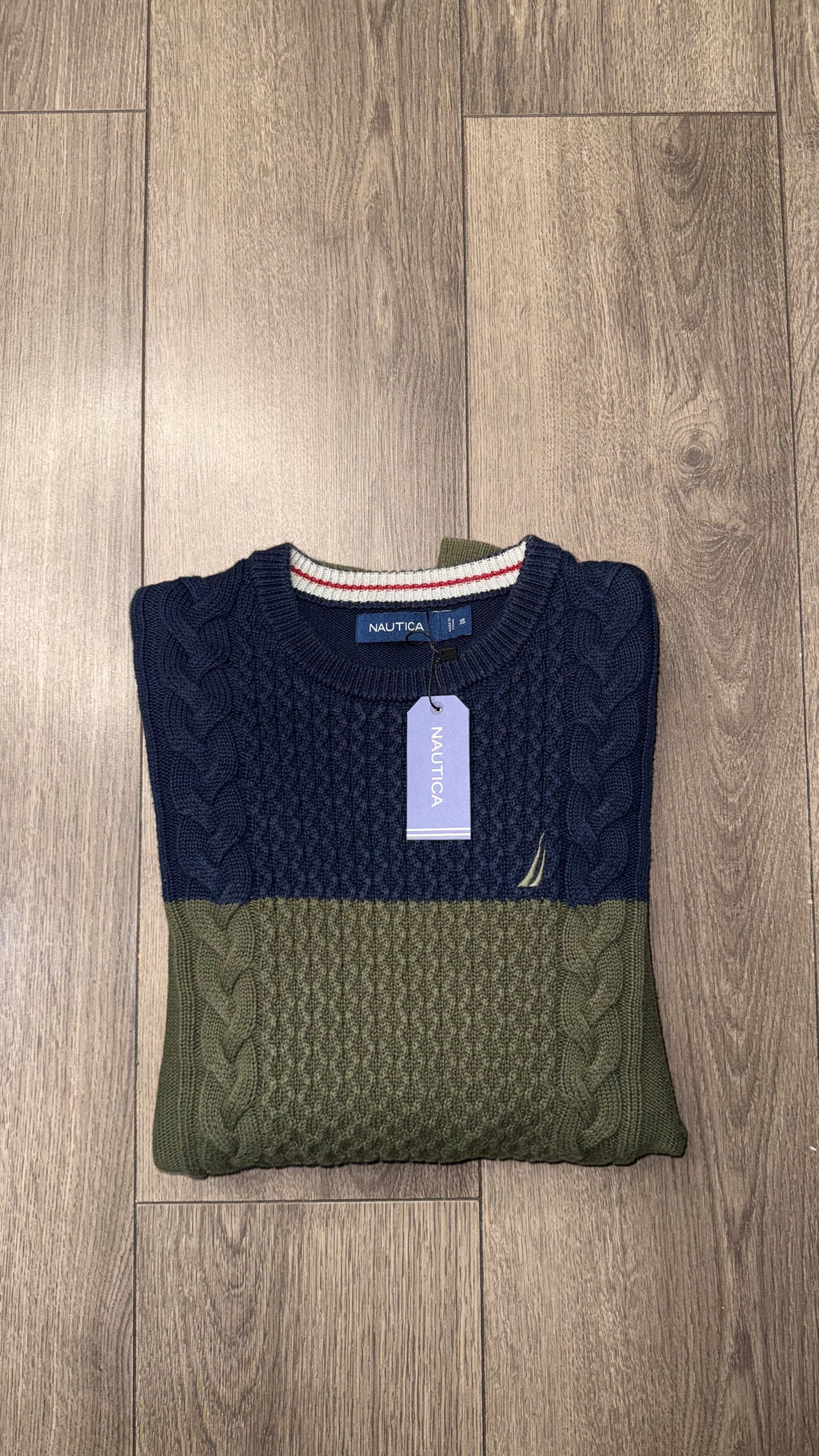 SUÉTER NÁUTICA