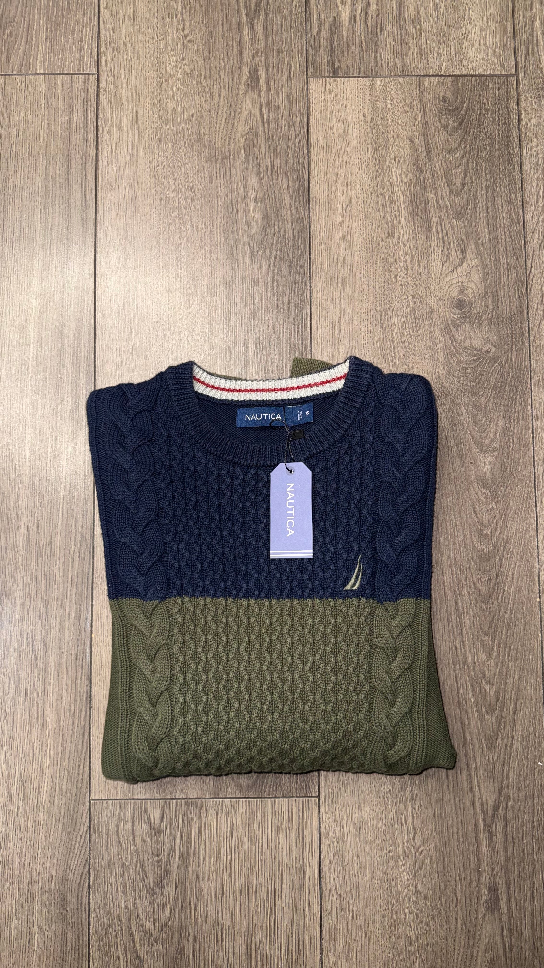 SUÉTER NÁUTICA