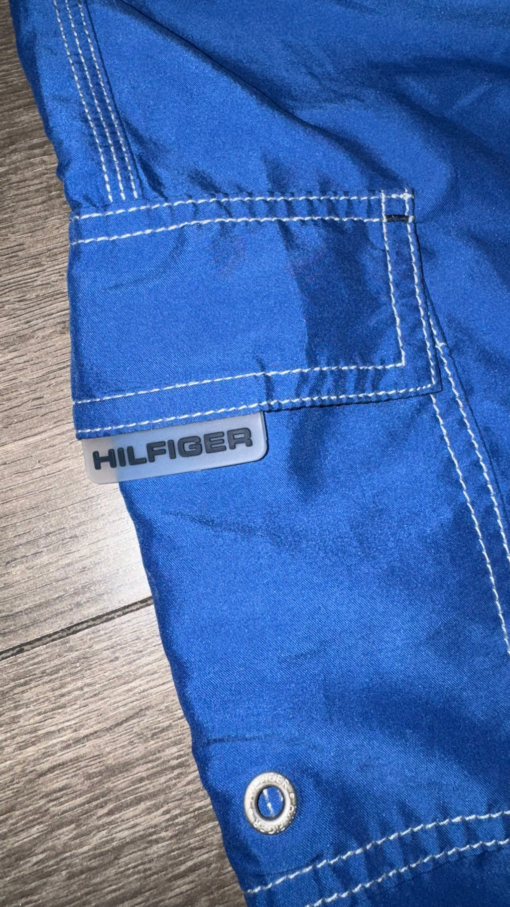 BAÑAR TOMMY HILFIGER