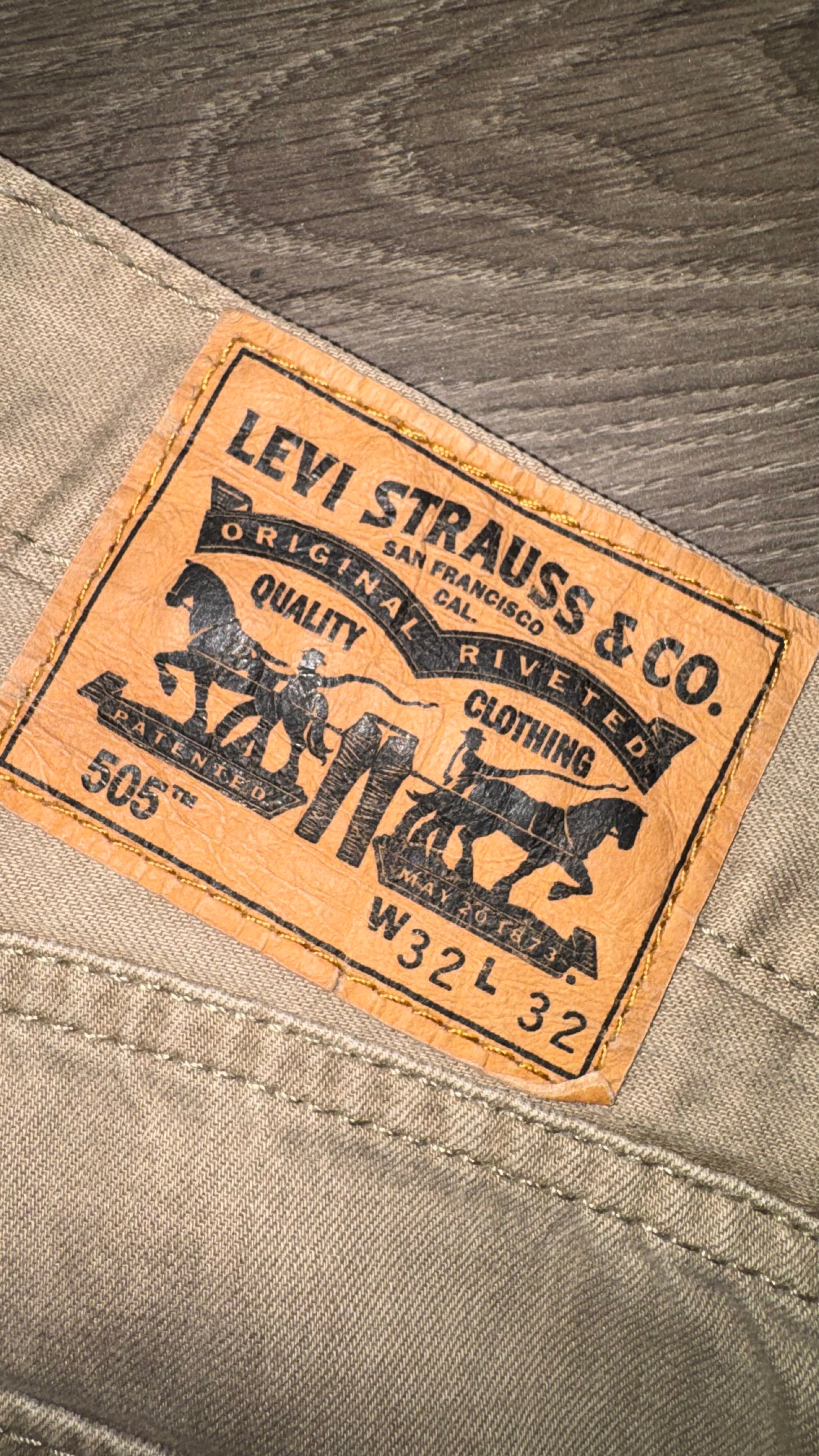 PANTALÓN LEVIS