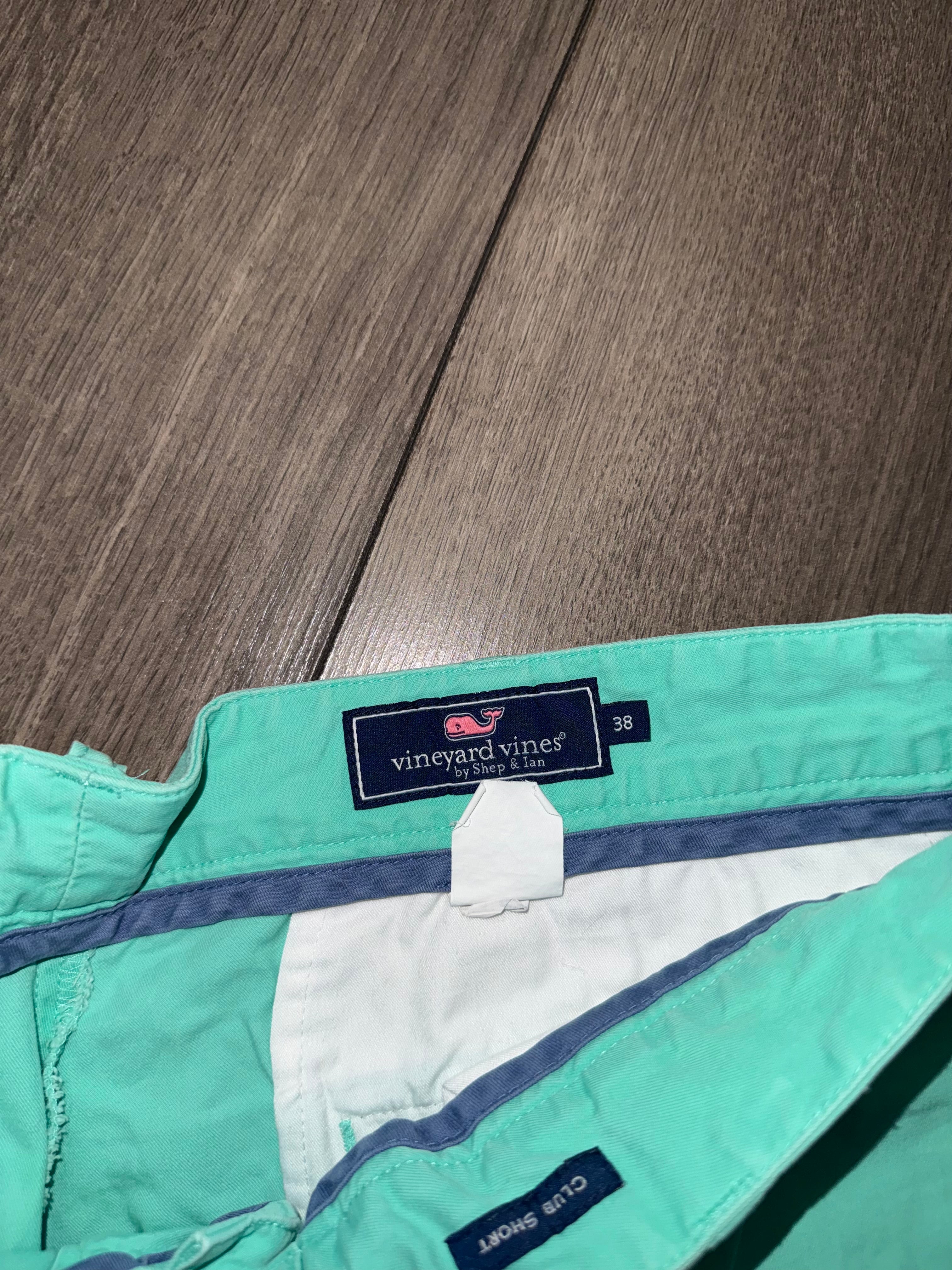 BERMUDA VINEYARD VINES