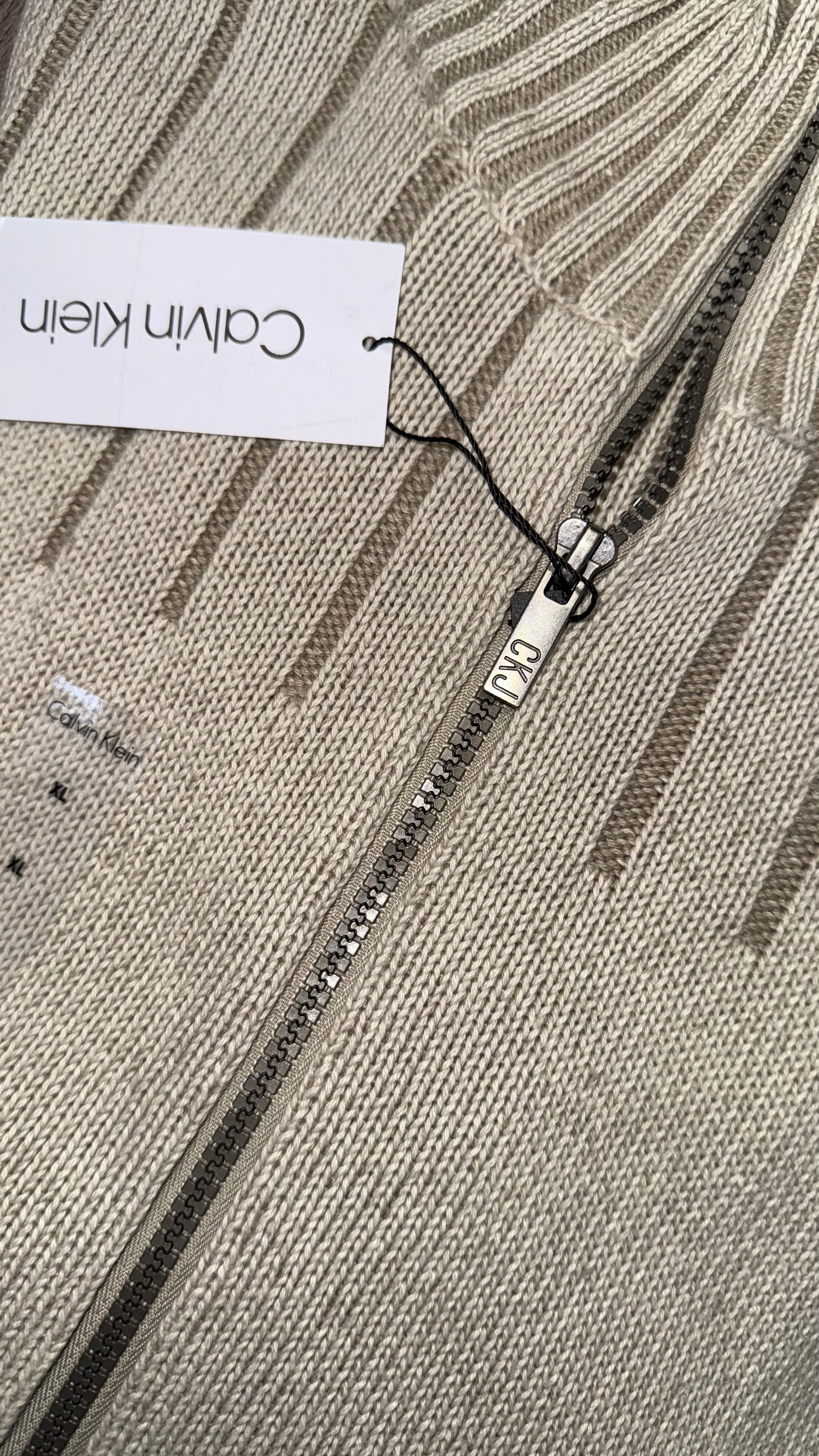 SUÉTER CALVIN KLEIN