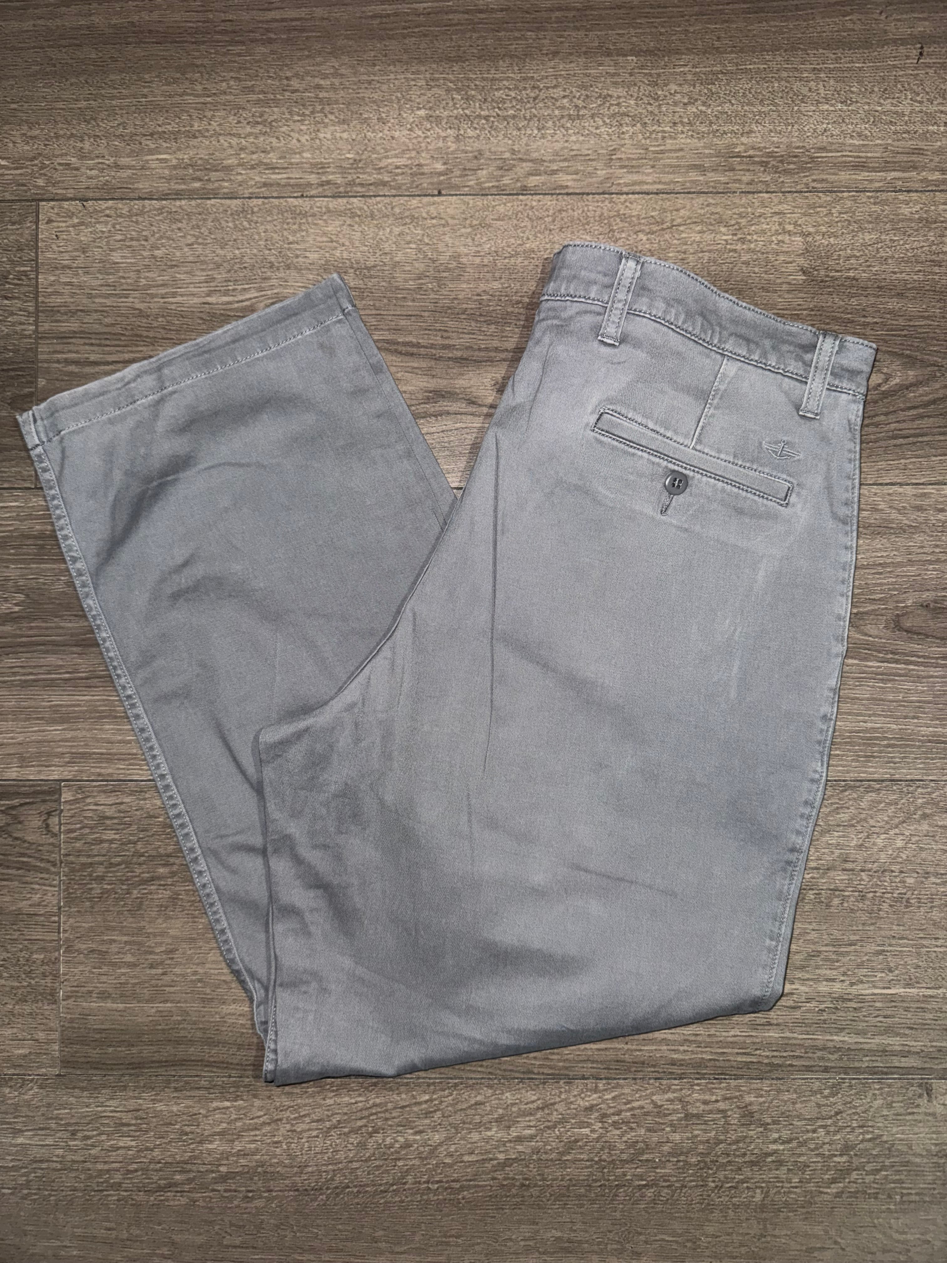 PANTALÓN DOCKERS