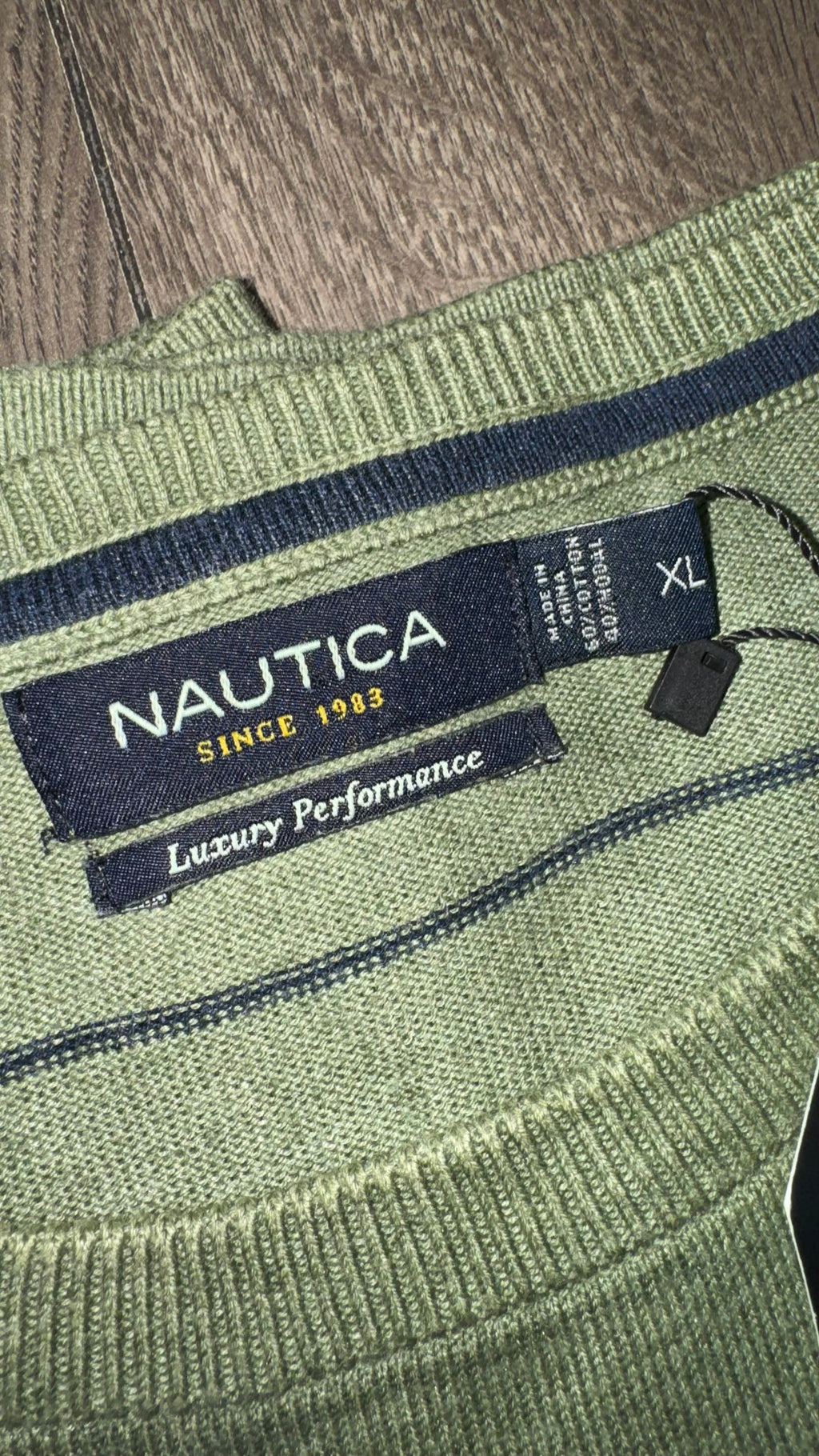 SUÉTER NÁUTICA