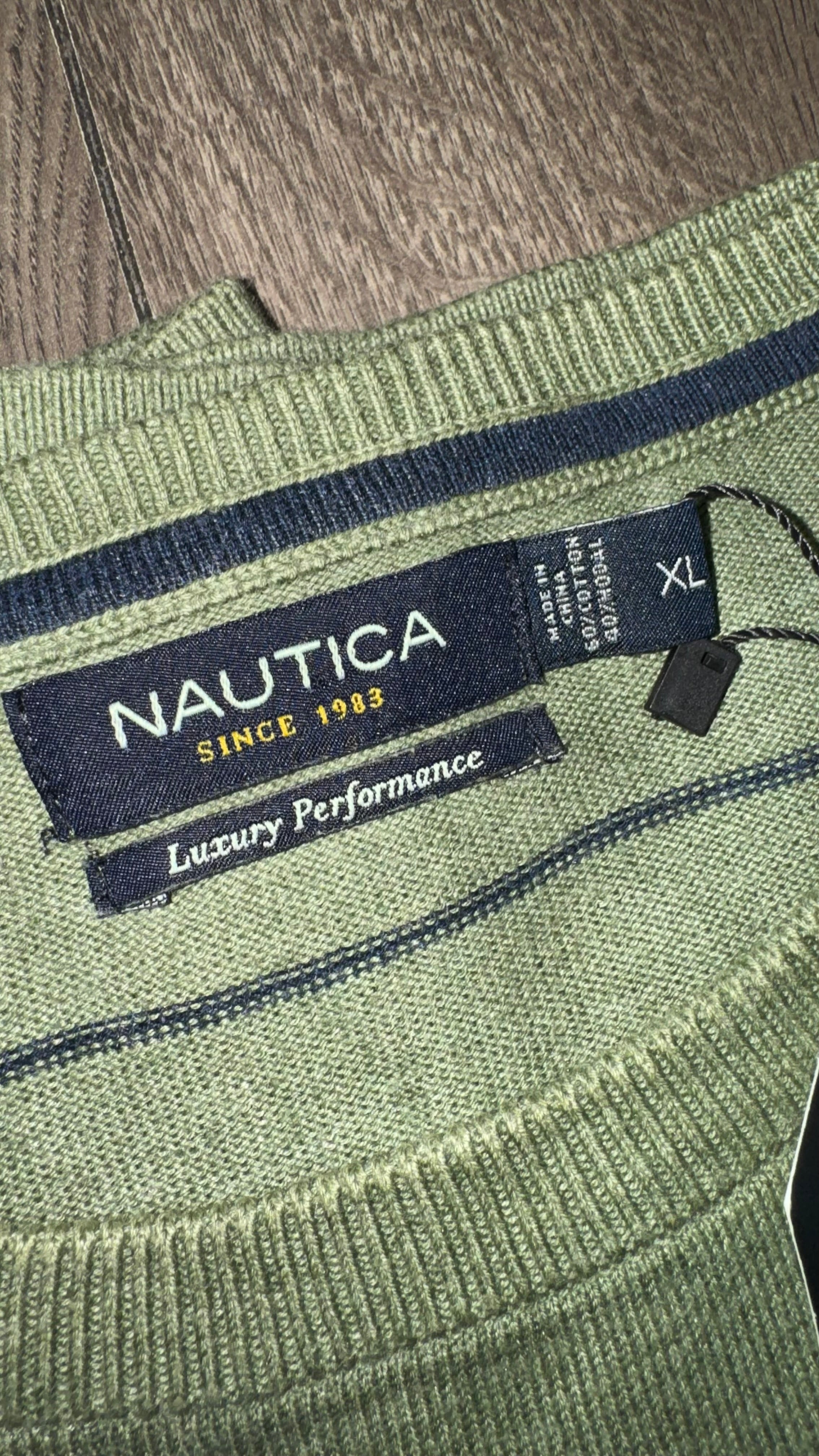 SUÉTER NÁUTICA
