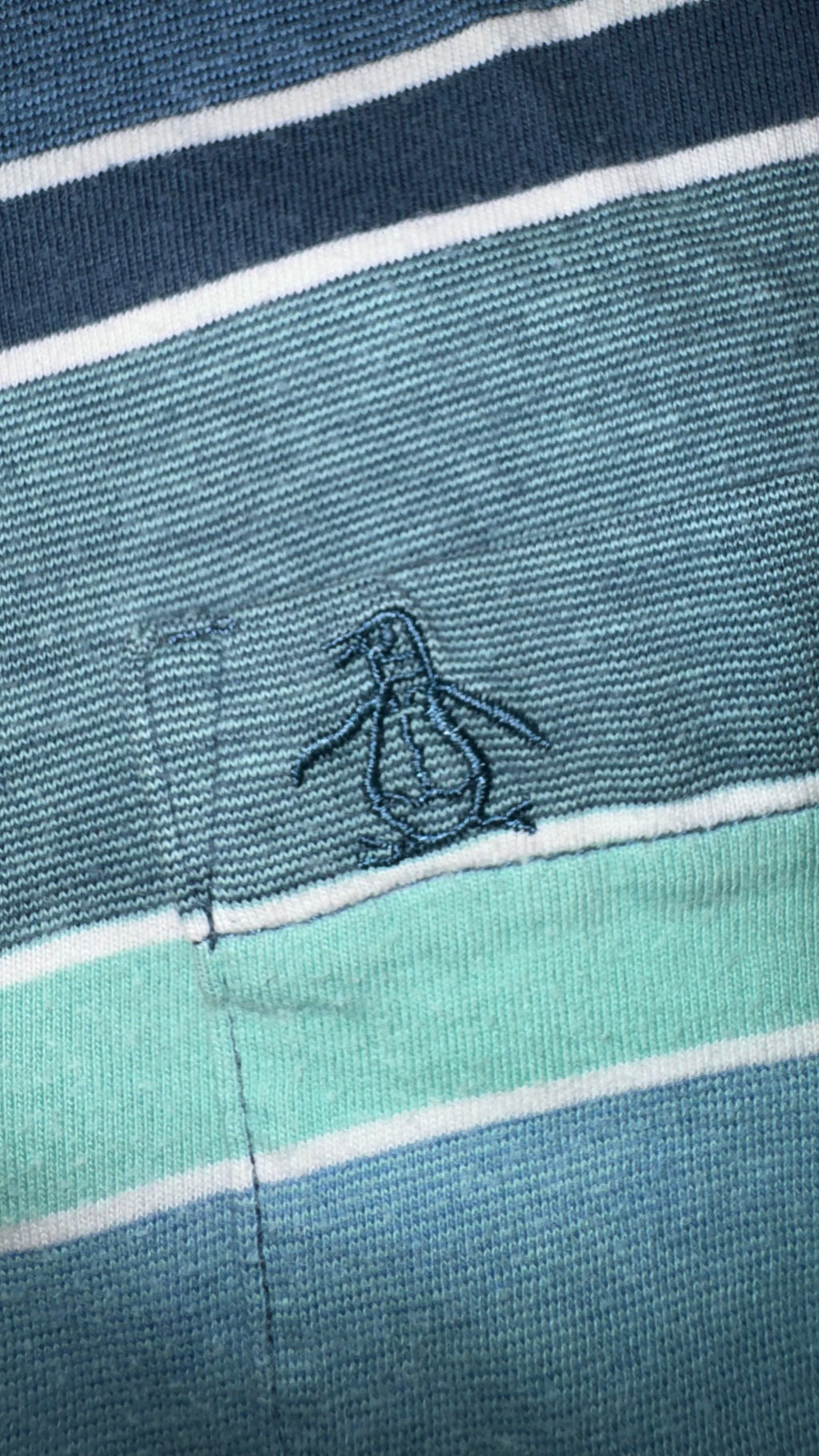 PLAYERA PENGUIN