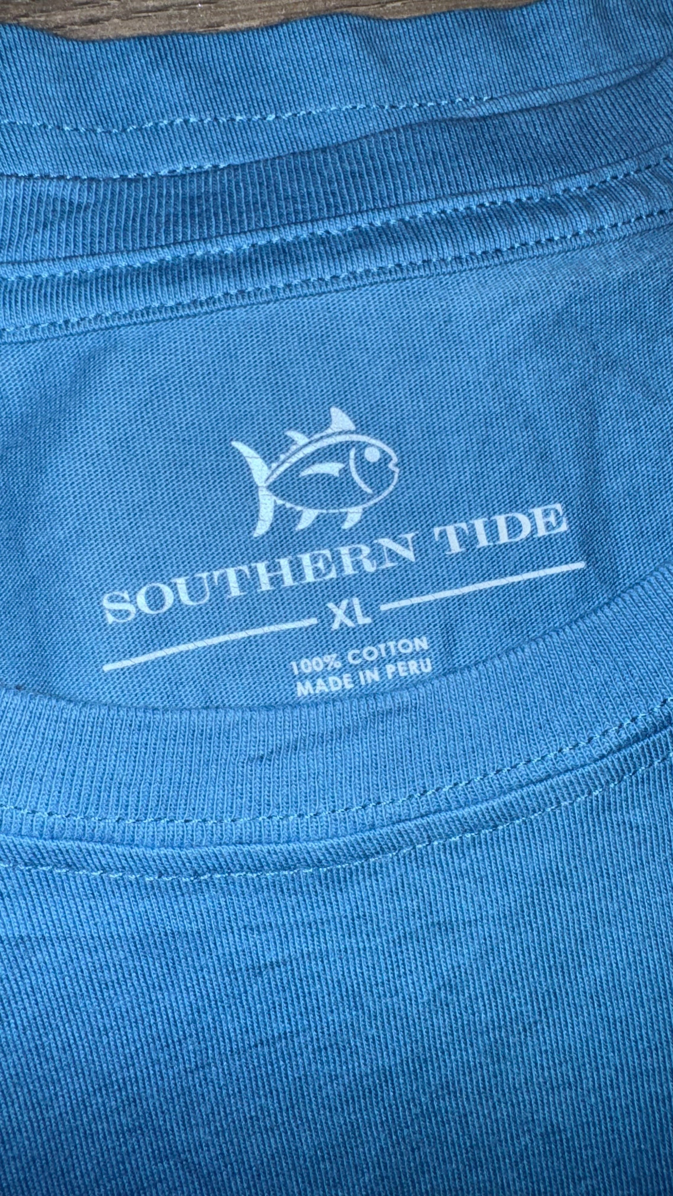 PLAYERA SOUTHERN TIDE