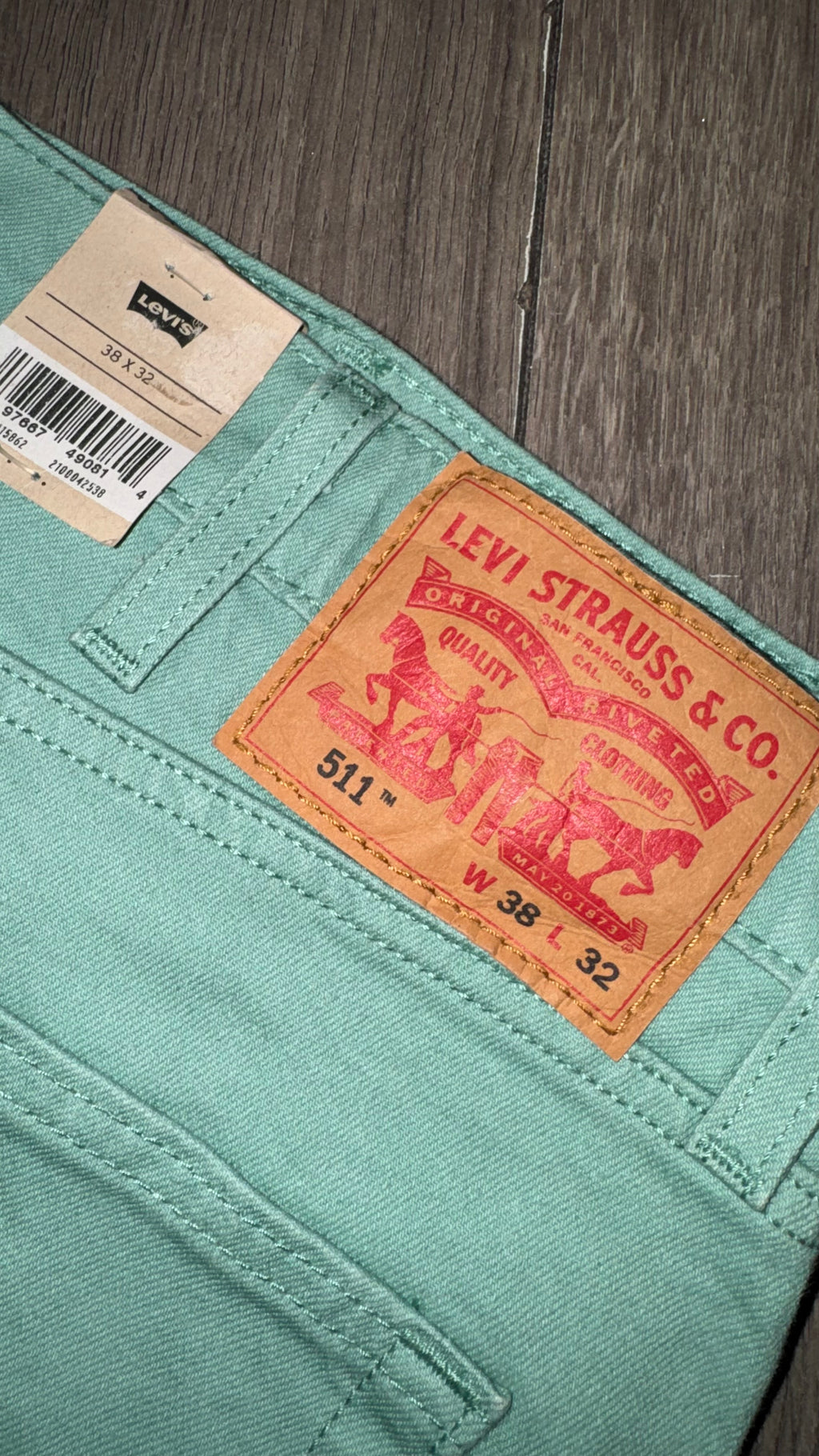 PANTALÓN LEVIS